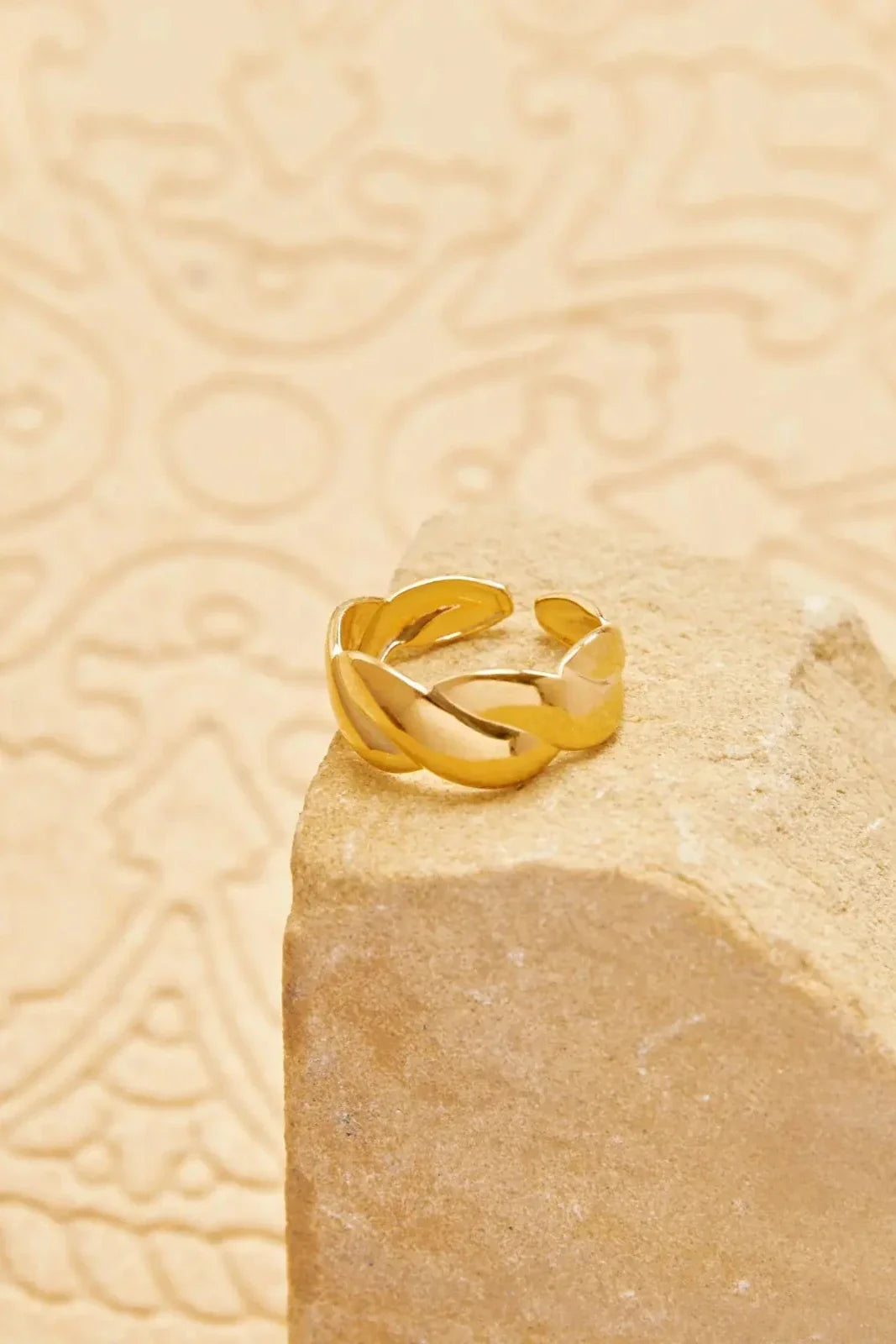 Entrelazado - Anillo de oro trenzado en acero inoxidable