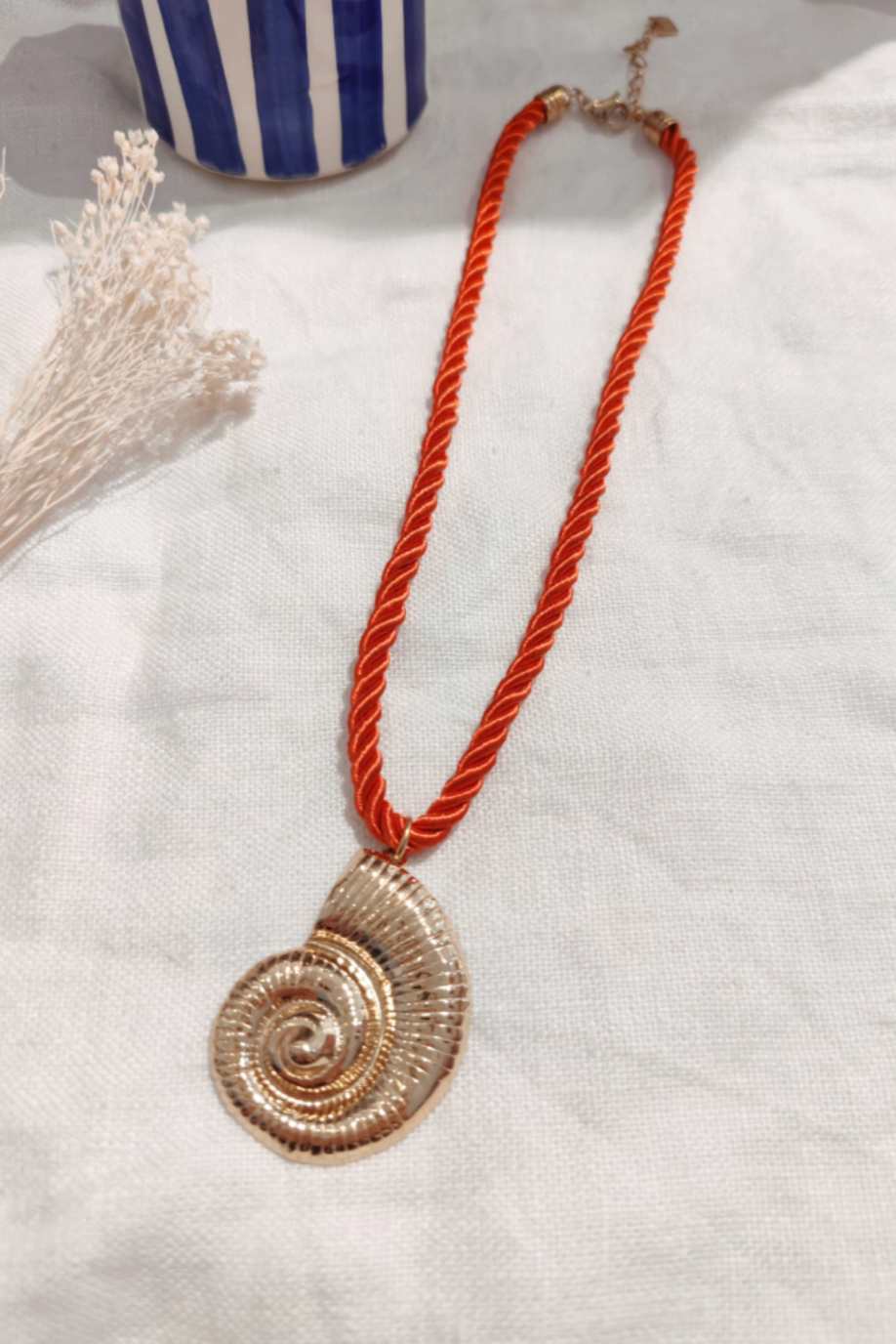 Red SHELL SNAIL necklace