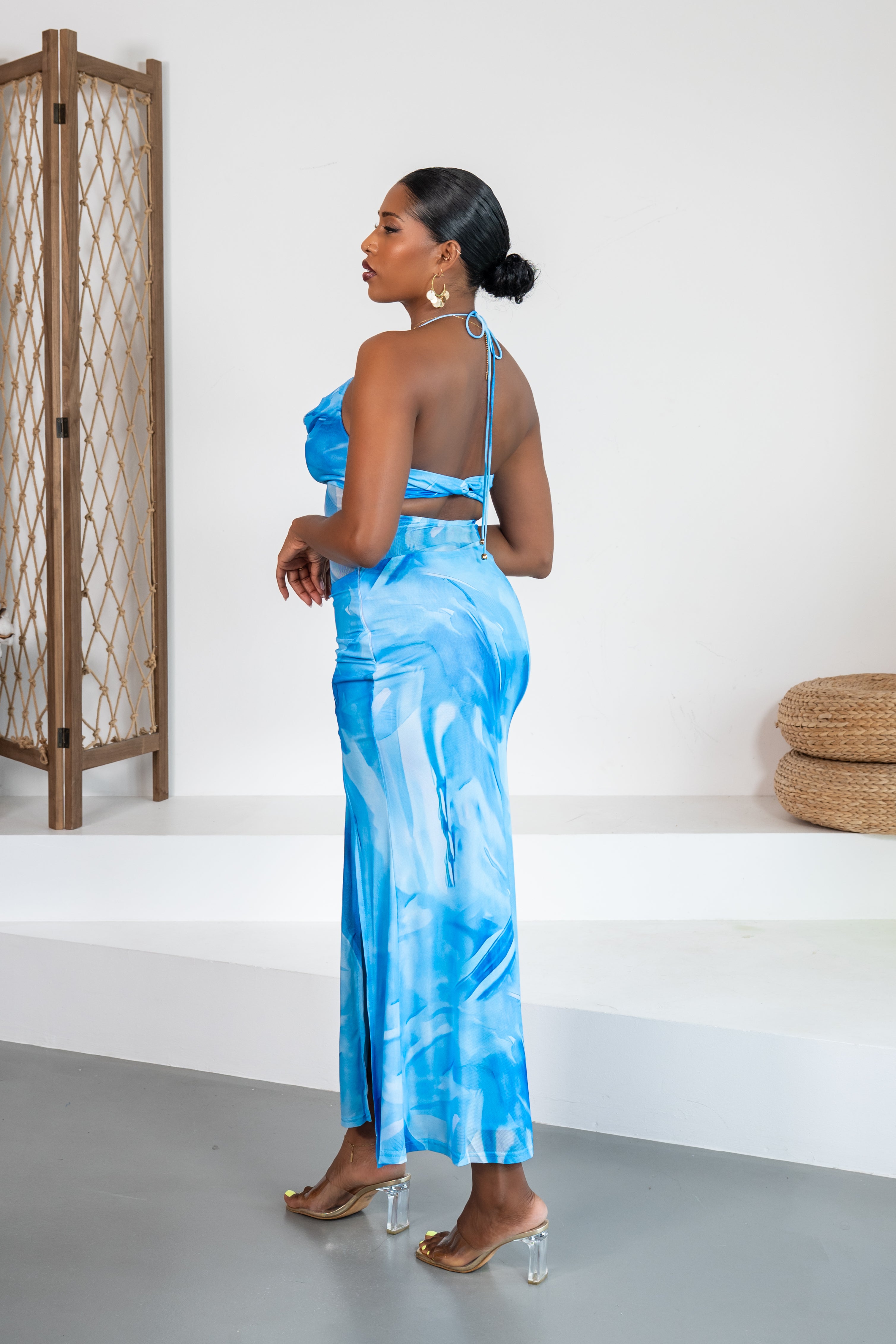 Acuarela - Robe longue col bénitier imprimé aquarelle bleu
