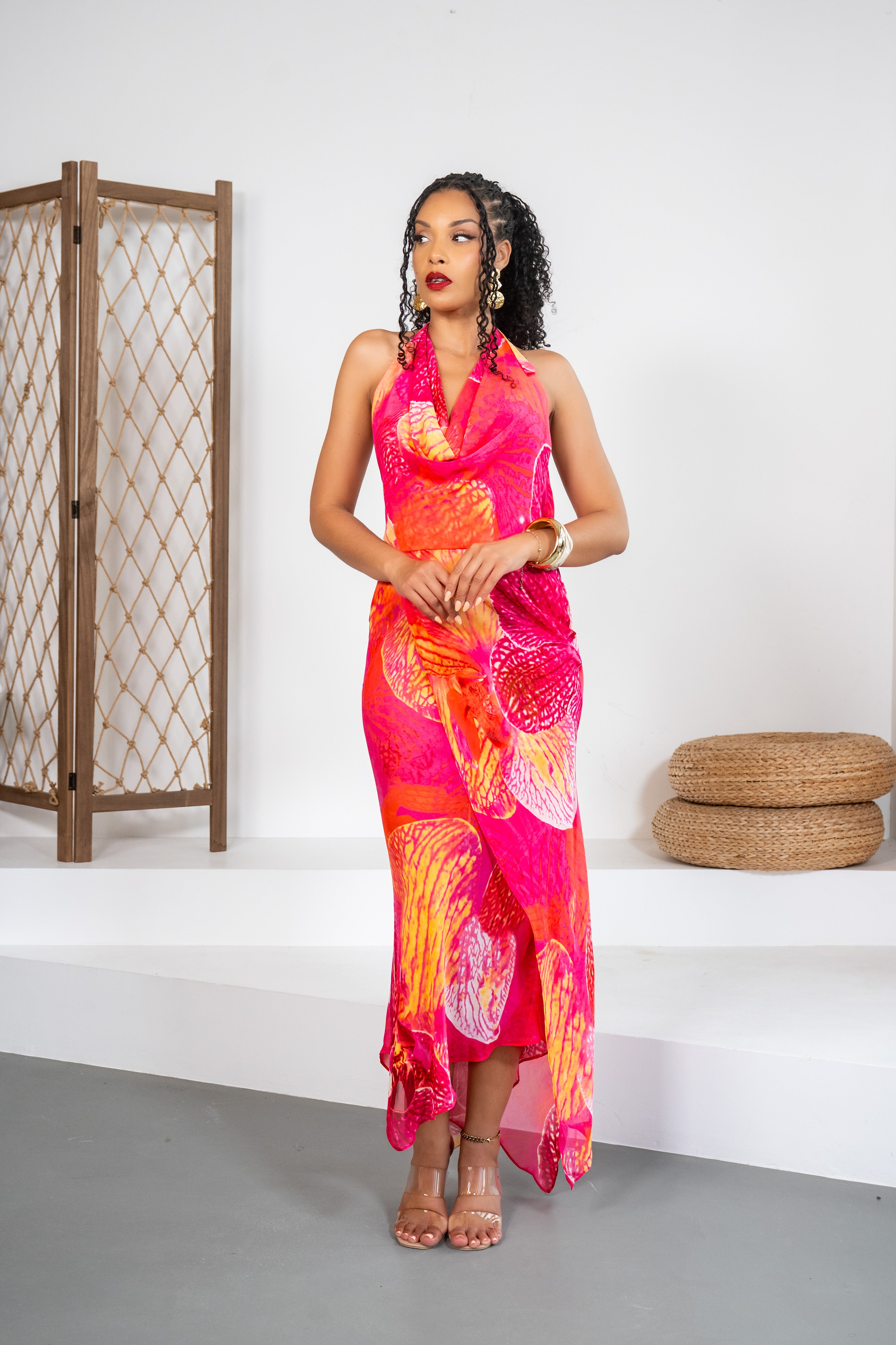 Sunset Orchid - Robe longue fuchsia à col bénitier plongeant
