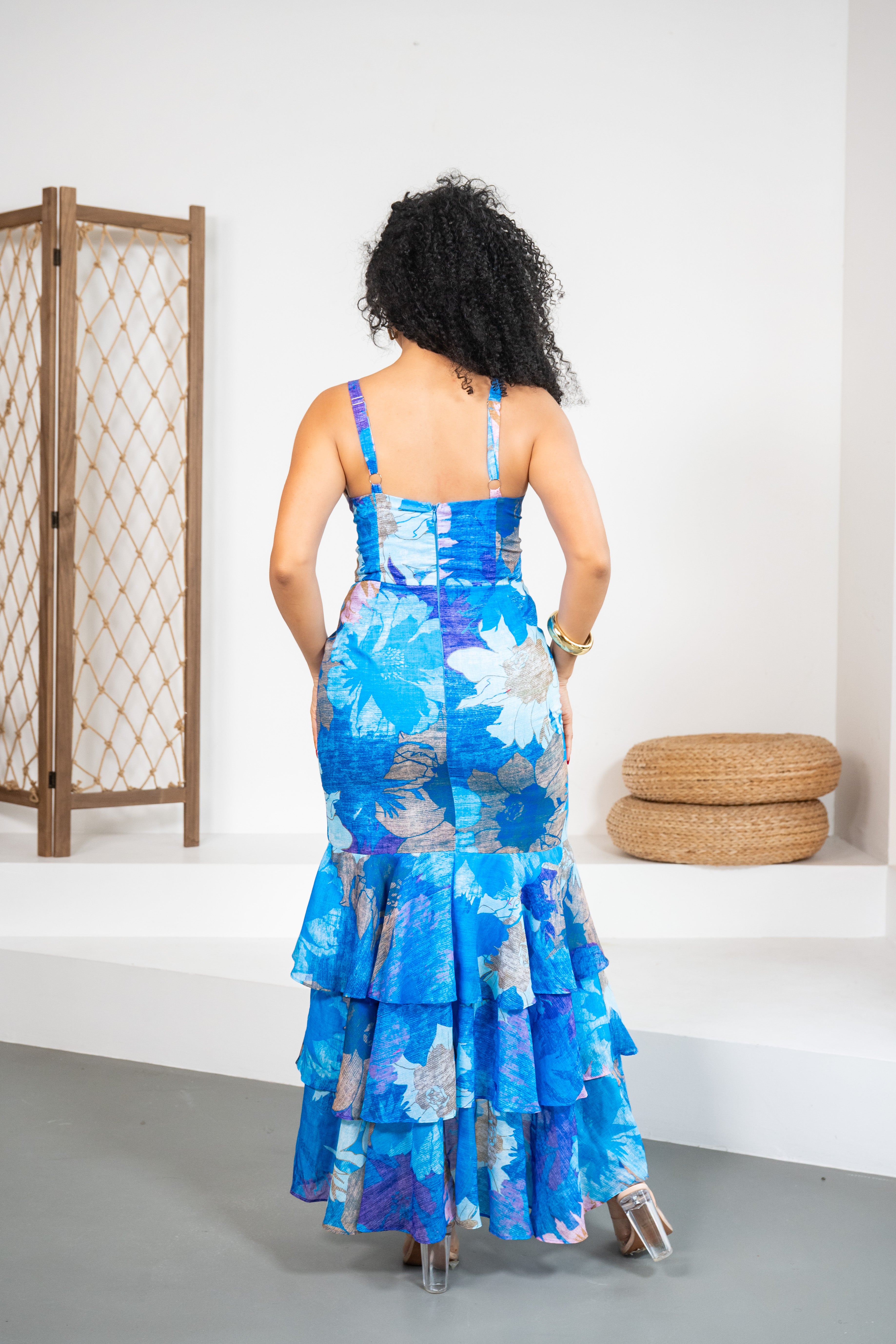 Blue Majesty - Robe bleue élégante à volants