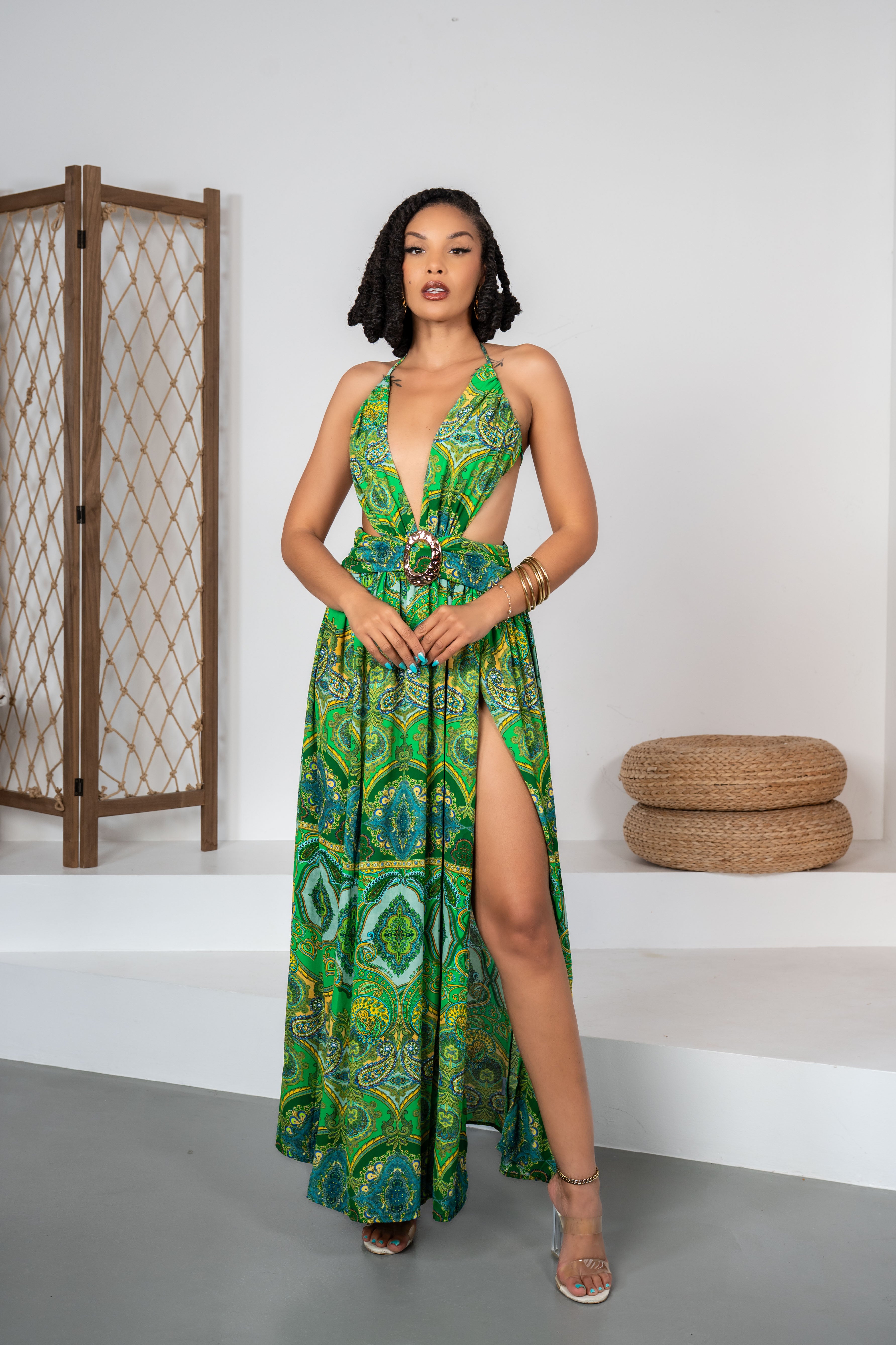 Jade Oasis - Robe émeraude fluide au décolleté plongeant