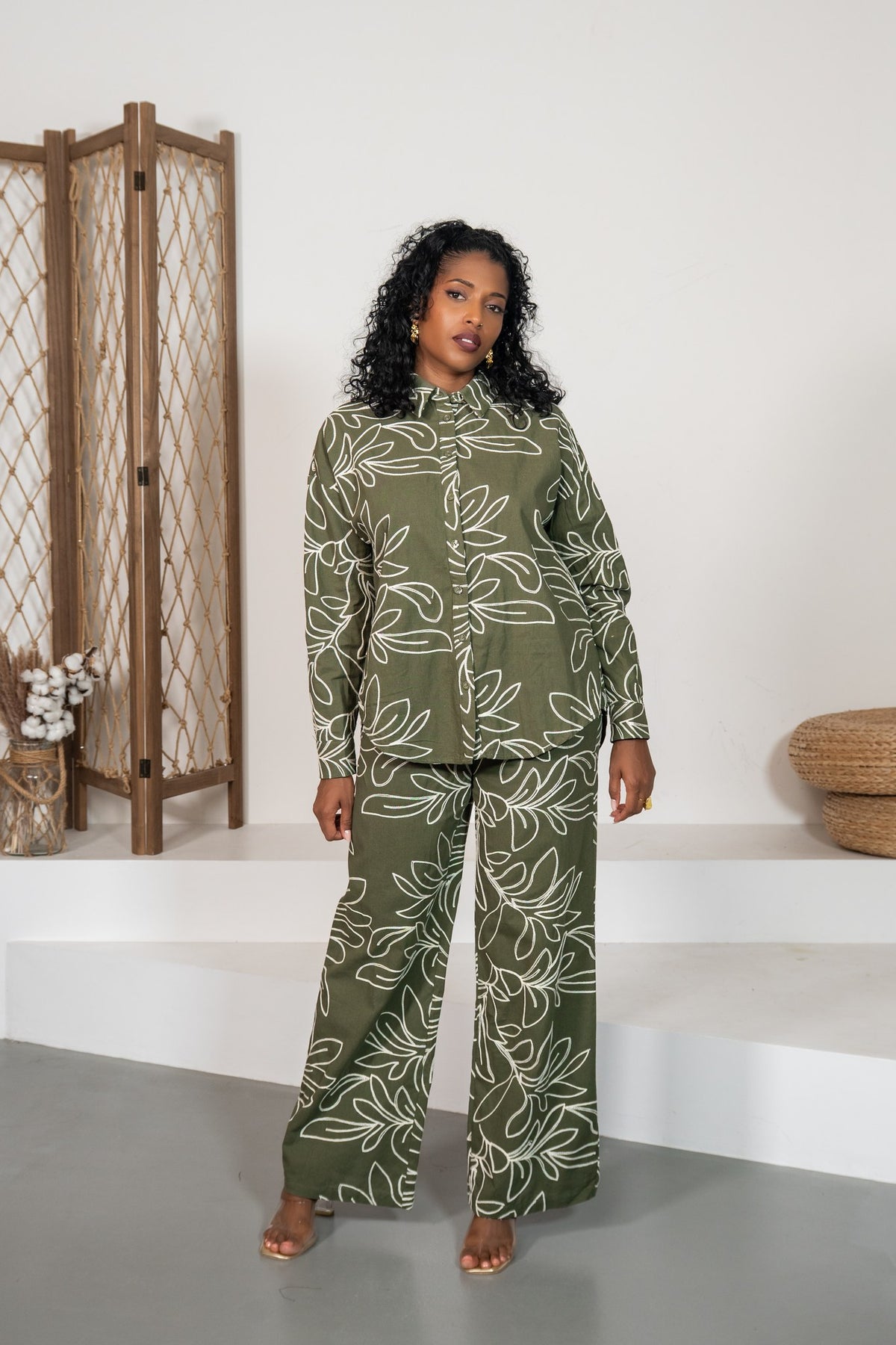 Laurel - Pantalon imprimé feuillage olive