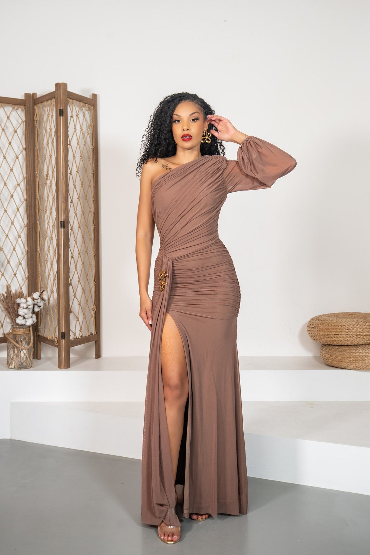 Aria - Robe longue drapée latte
