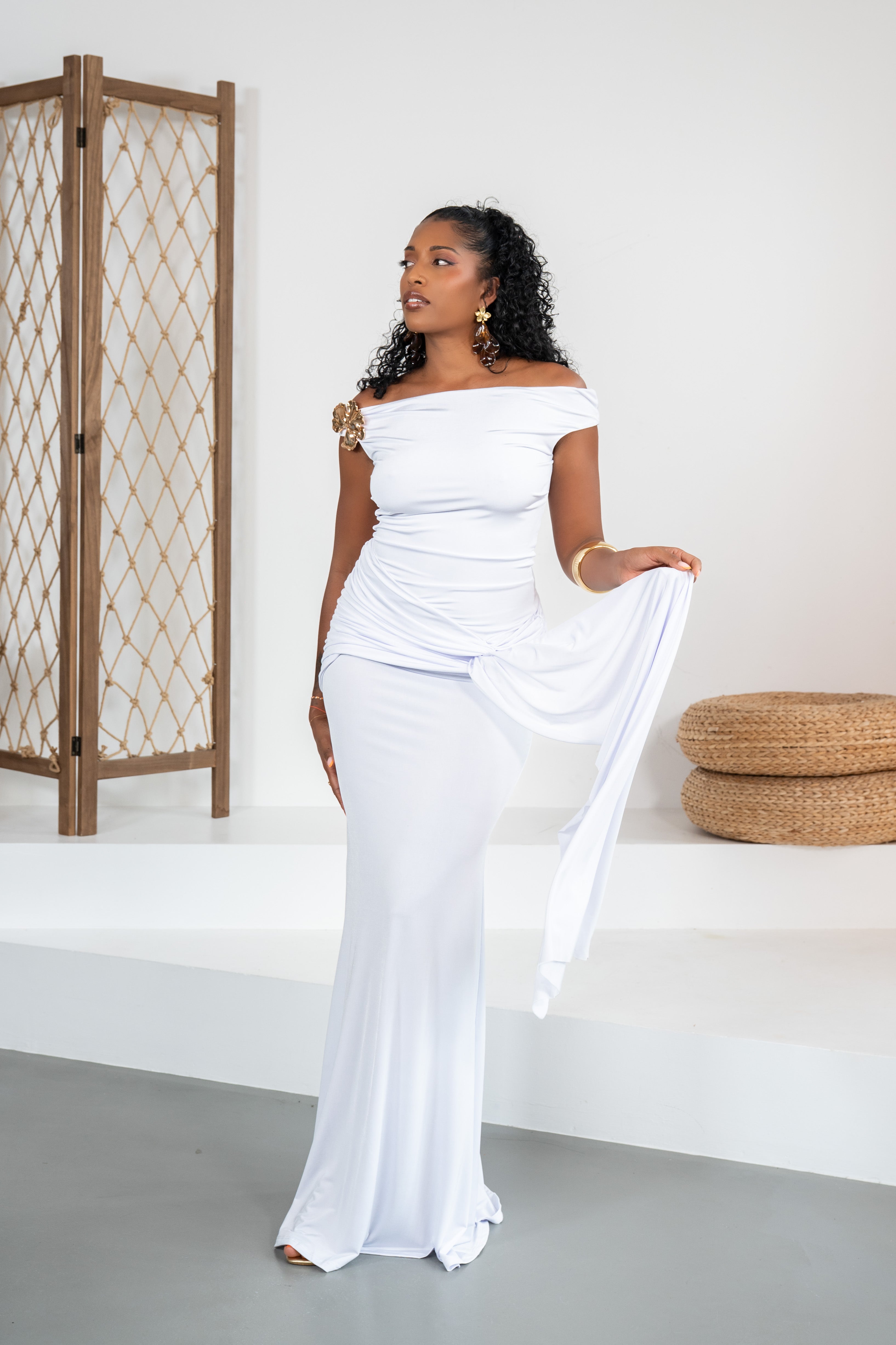 Exotic Blossom - Robe col bardot blanche