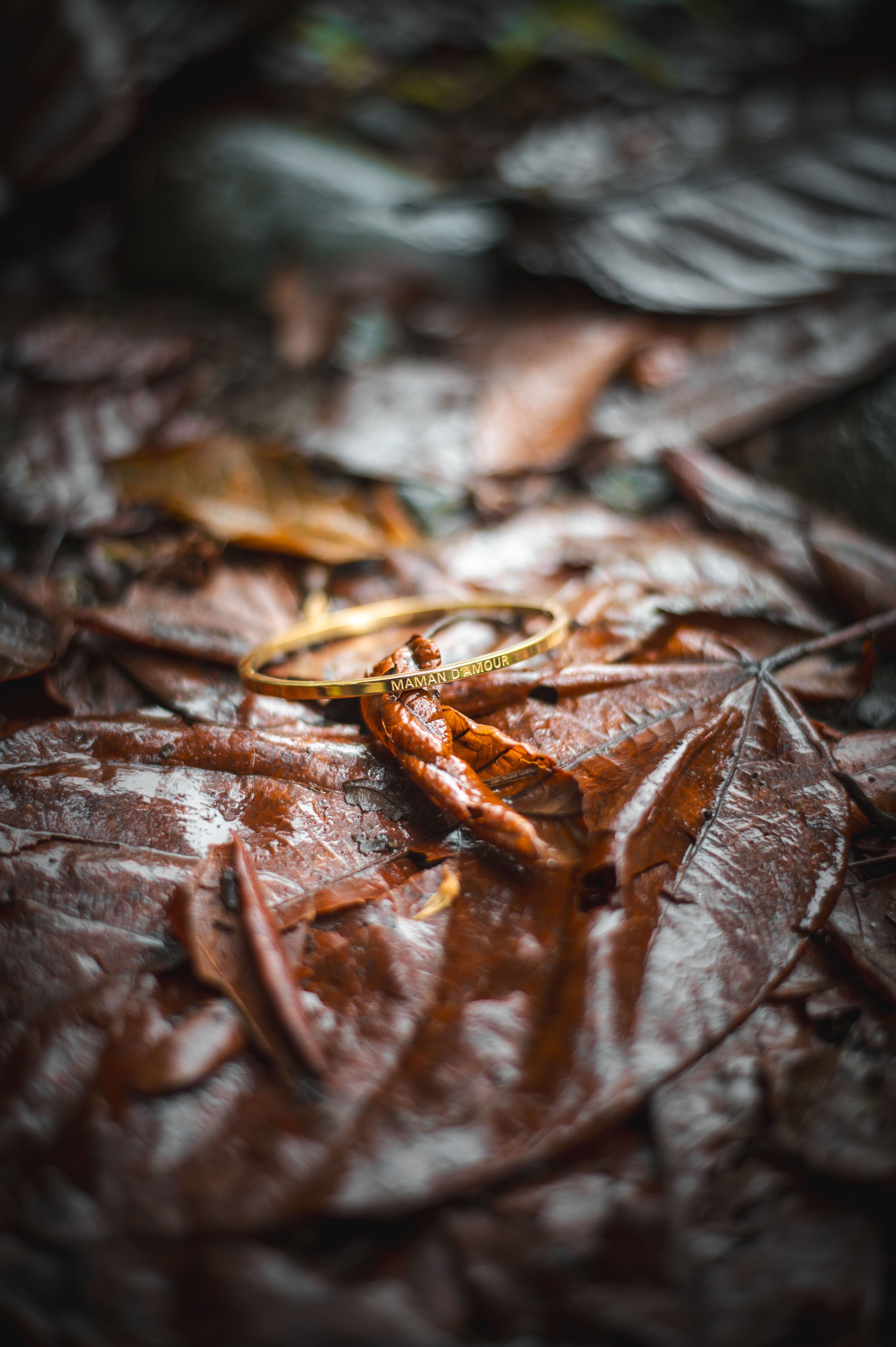 Jonc "MAMAN D'AMOUR" doré en acier inoxydable