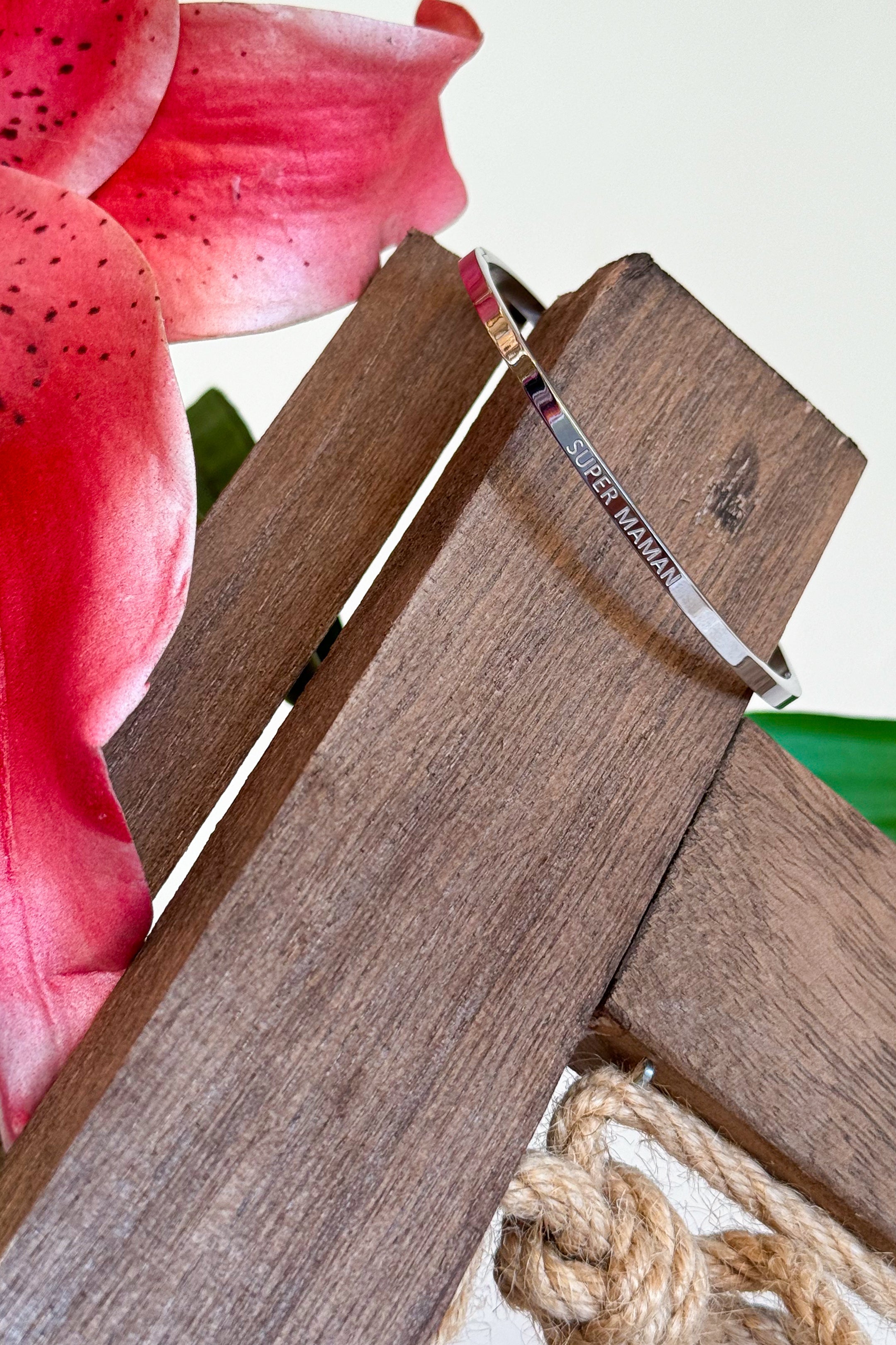 Jonc "SUPER MAMAN" argenté en acier inoxydable