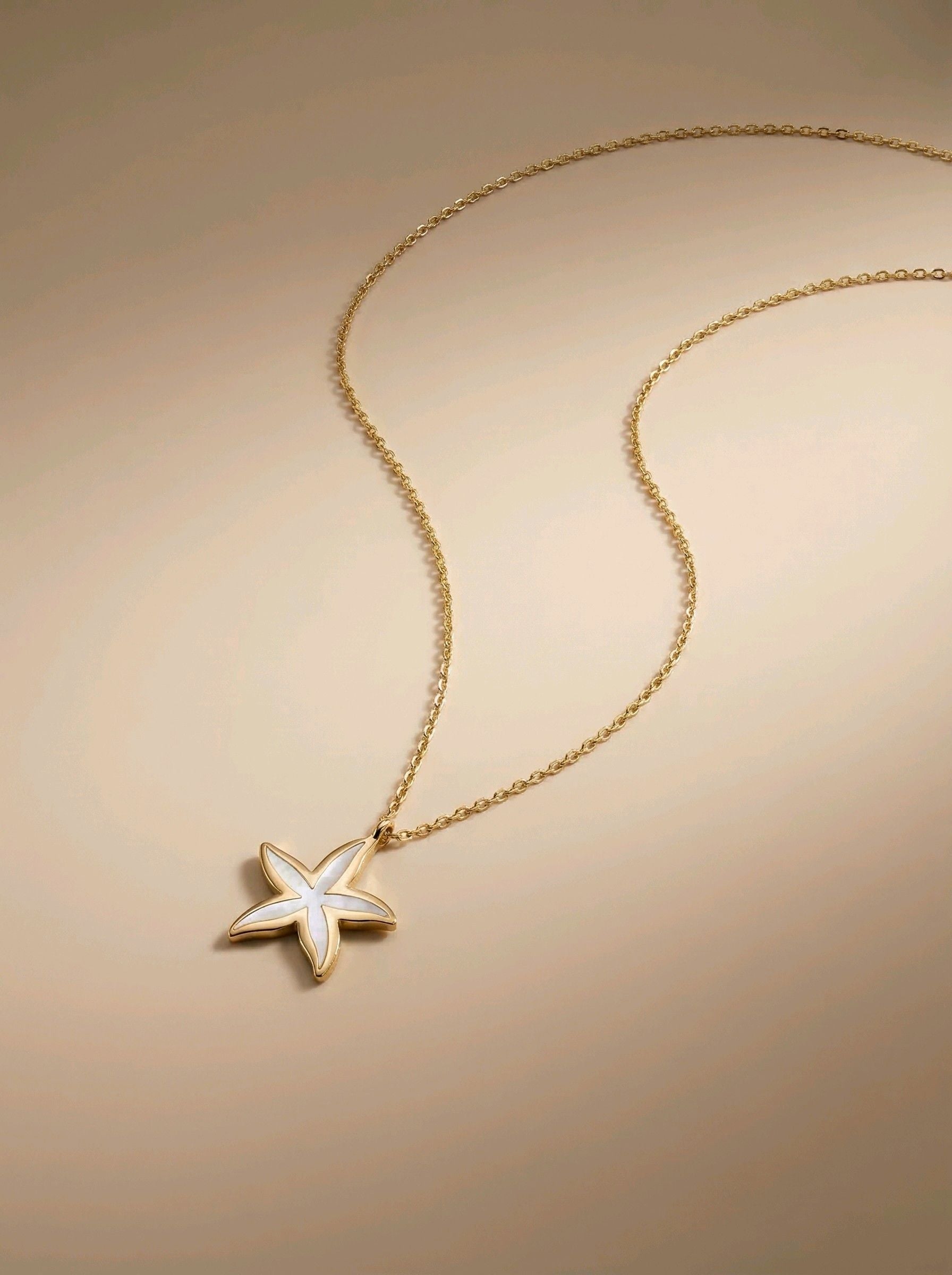 Cute starfish - Ras de cou pendentif étoile de mer nacrée