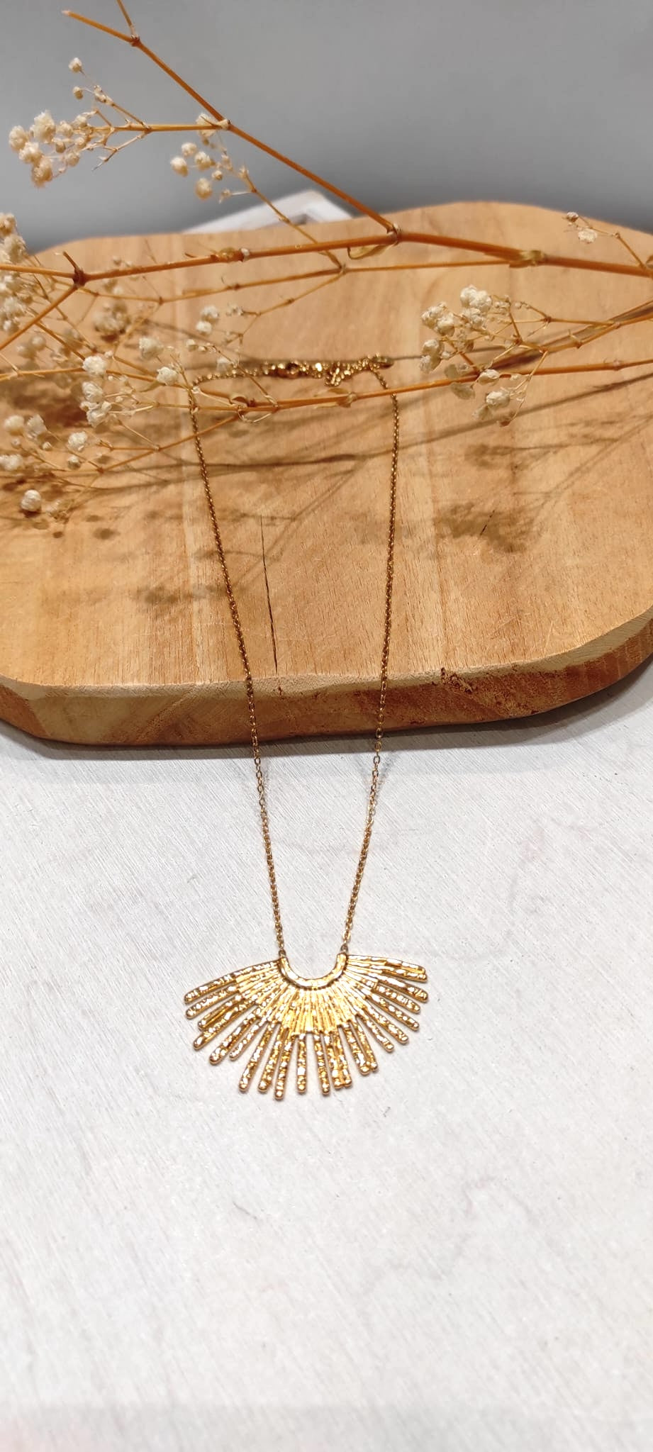 Solaria - Collier demi soleil en acier inoxydable