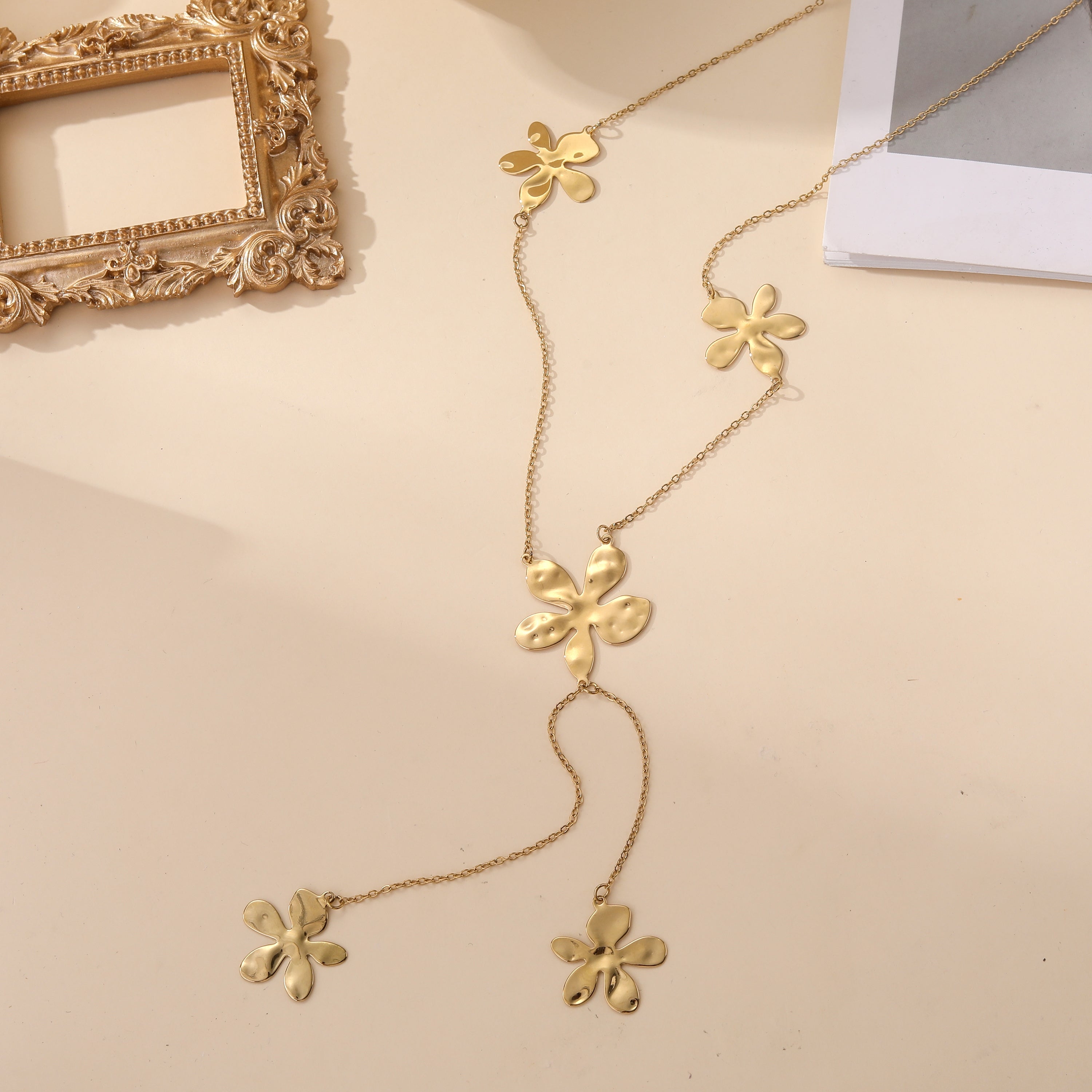Golden flowers - Sautoir Y fleurs en acier inoxydable