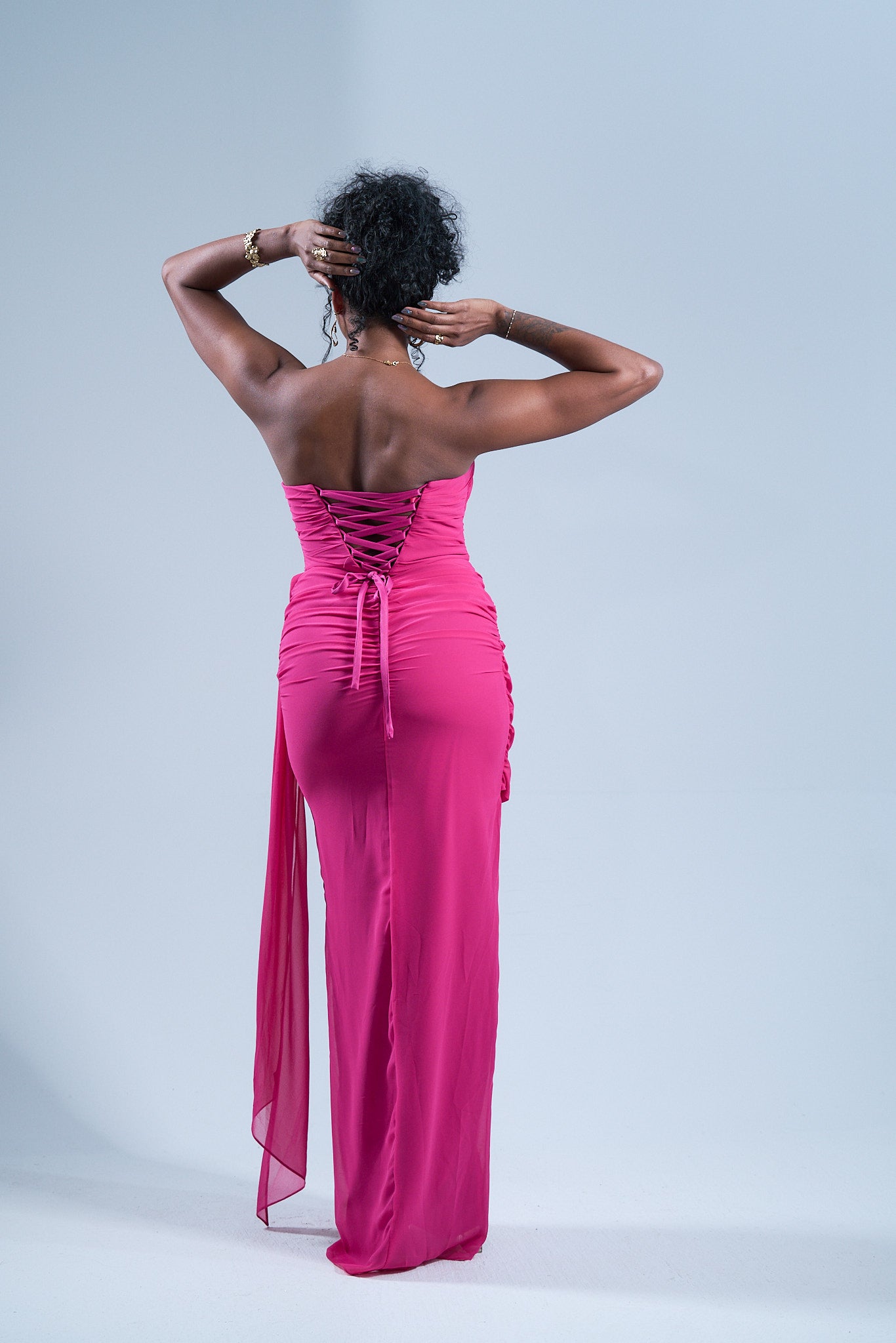 MAGENTA KISS - Longue robe drapée