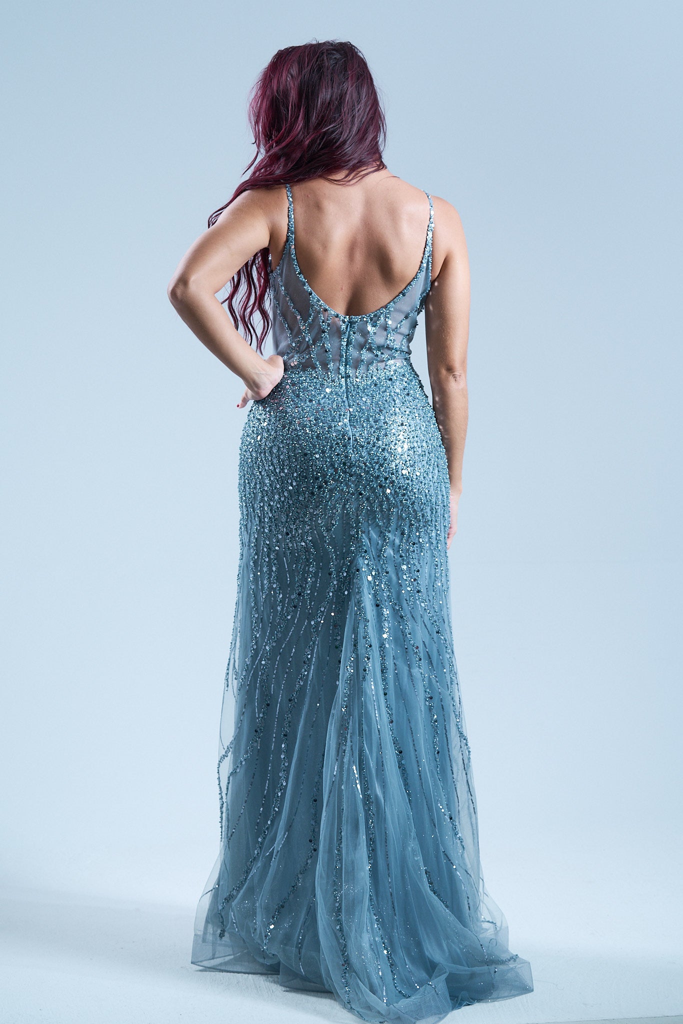 CELESTE - Longue robe paillettée bleue