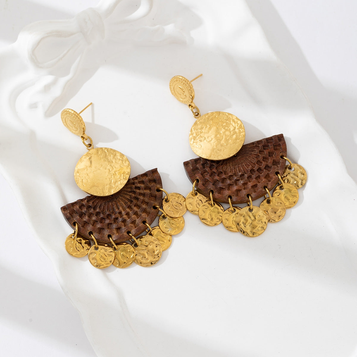 Wood & Gold -