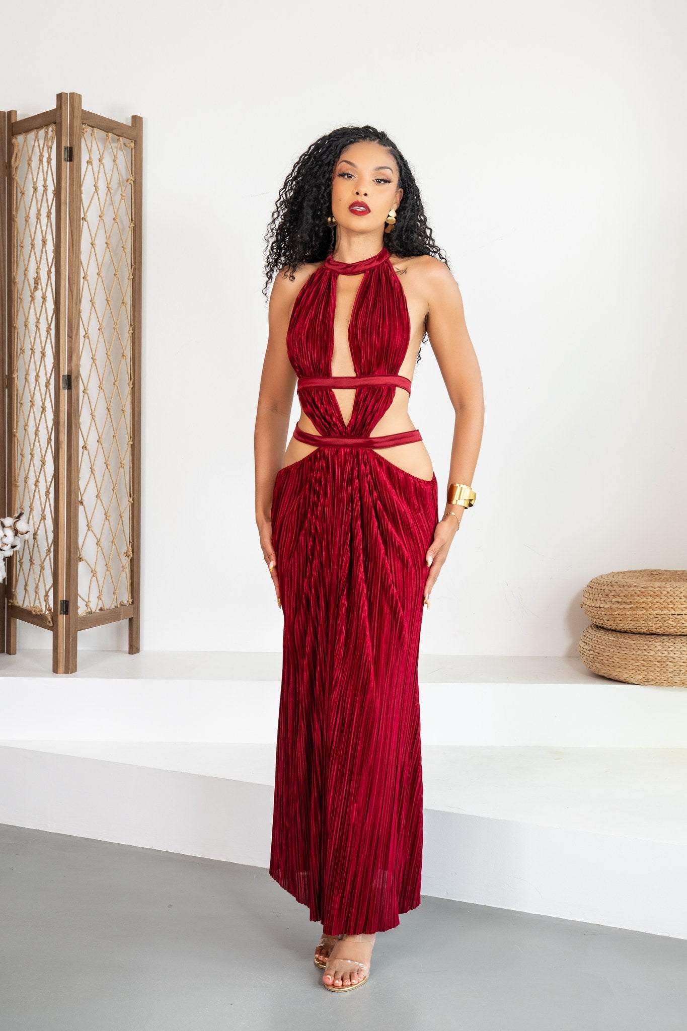 Sangría - Robe longue plissée bordeaux