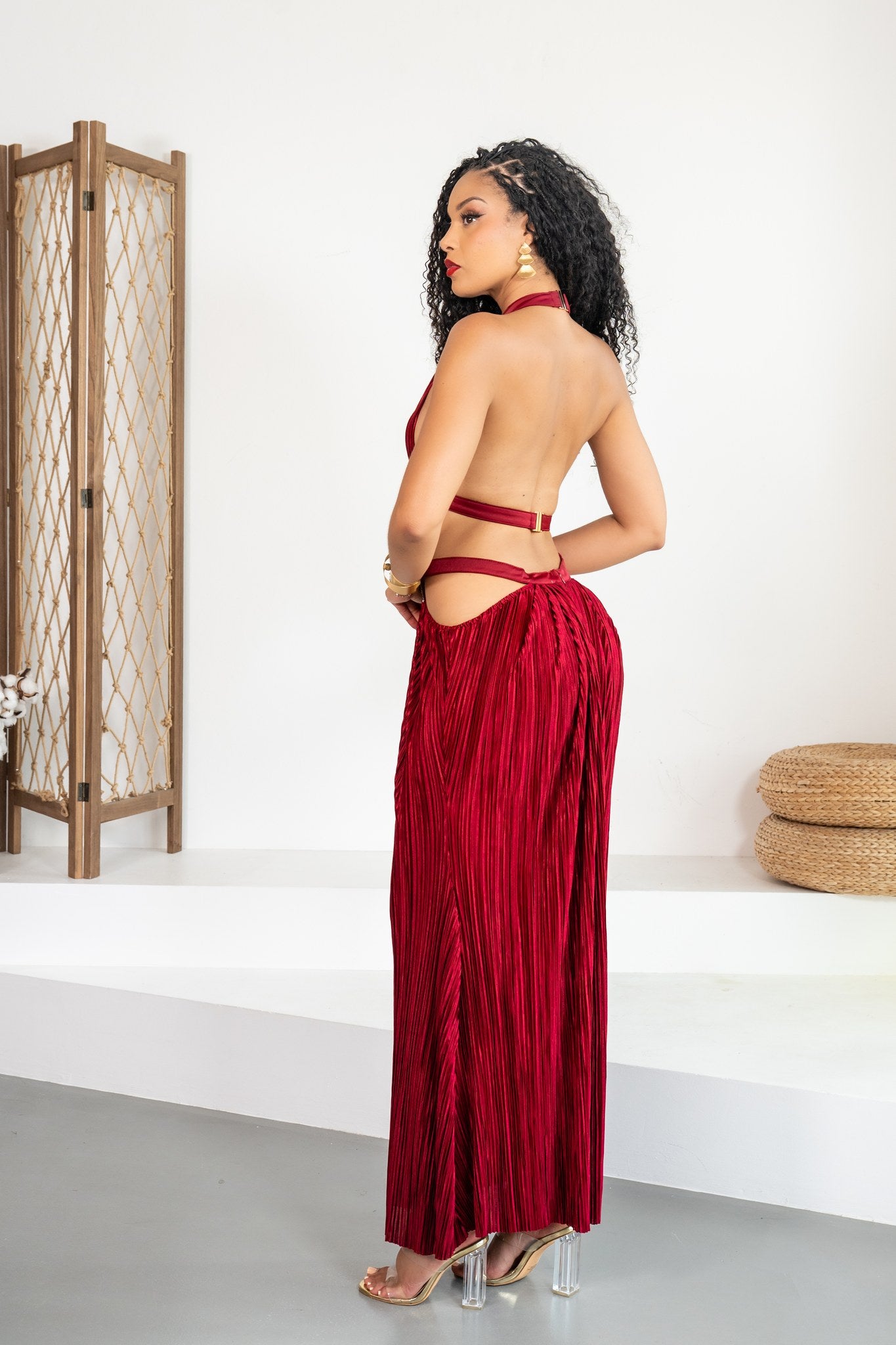 Sangría - Robe longue plissée bordeaux