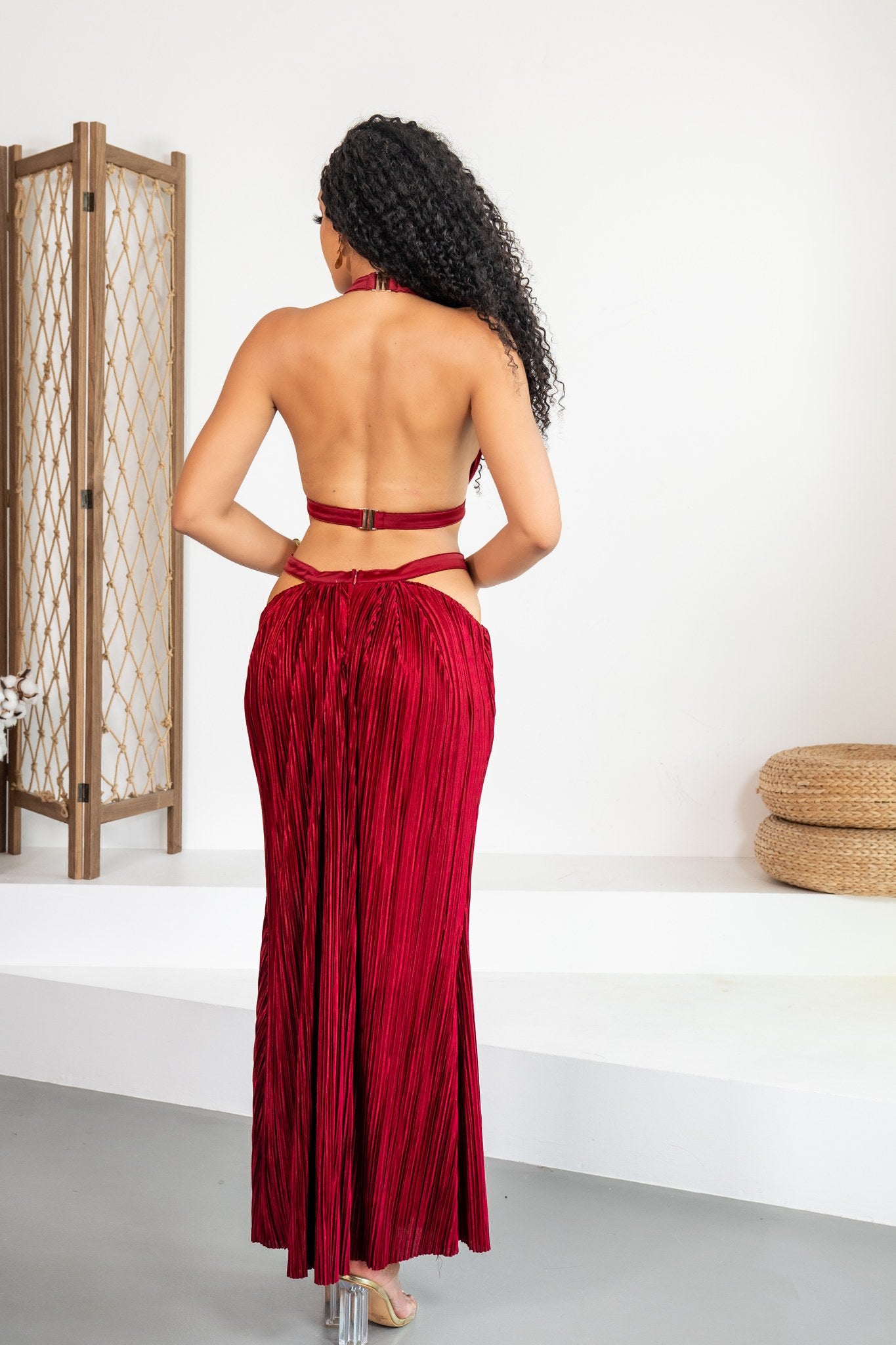 Sangría - Robe longue plissée bordeaux