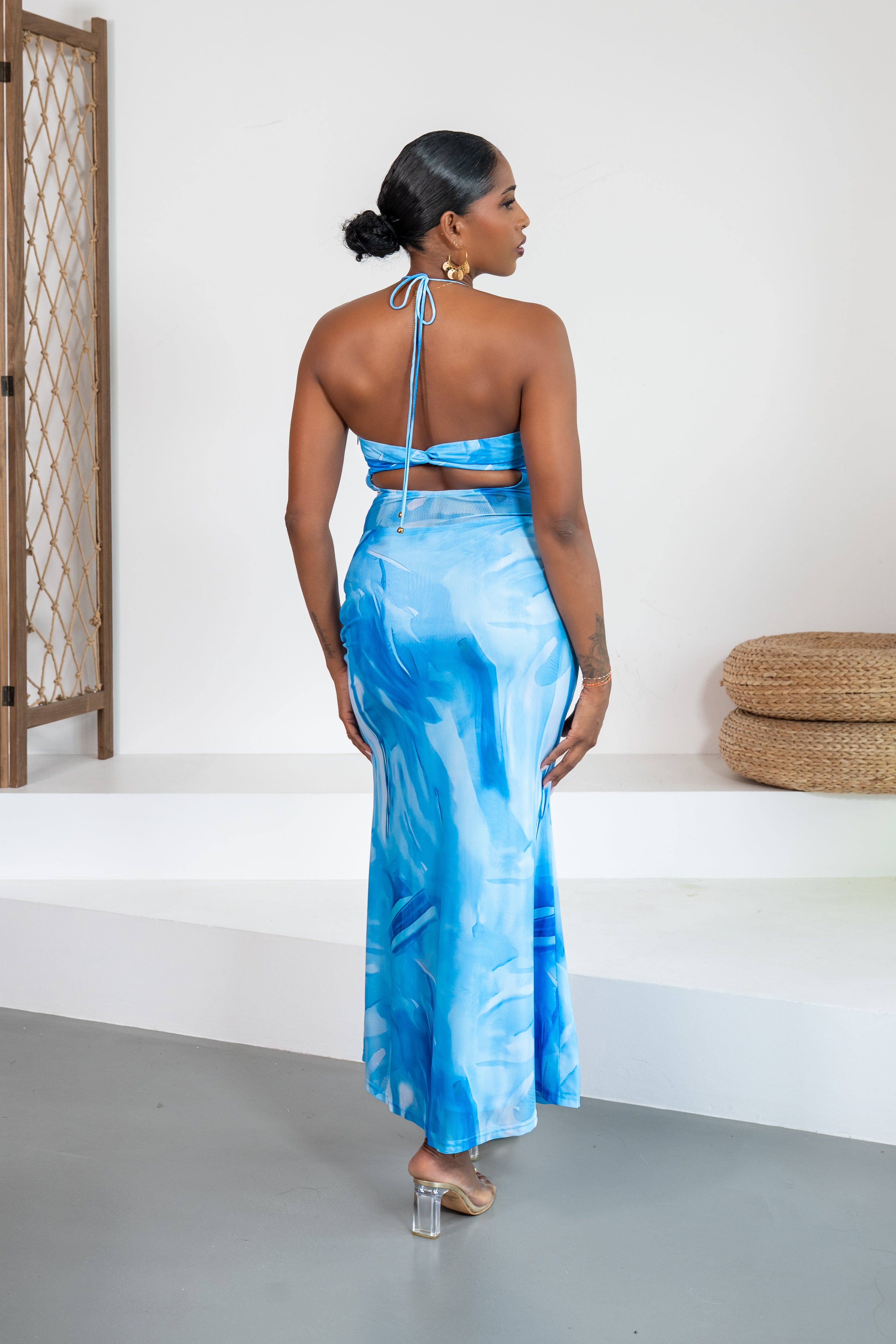 Acuarela - Robe longue col bénitier imprimé aquarelle bleu