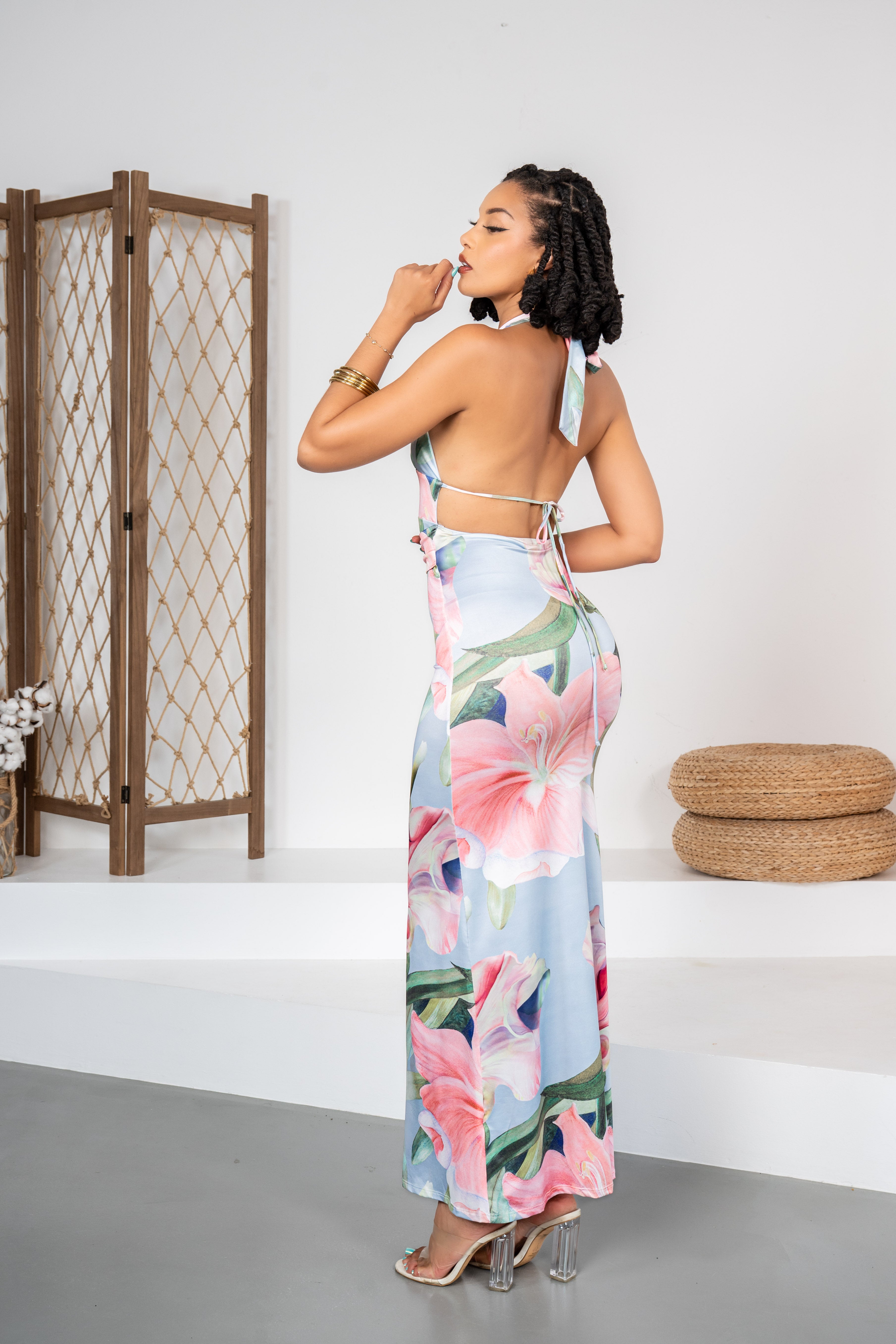 Montecarlo Rose - Robe bleue et rose avec bijou intégré