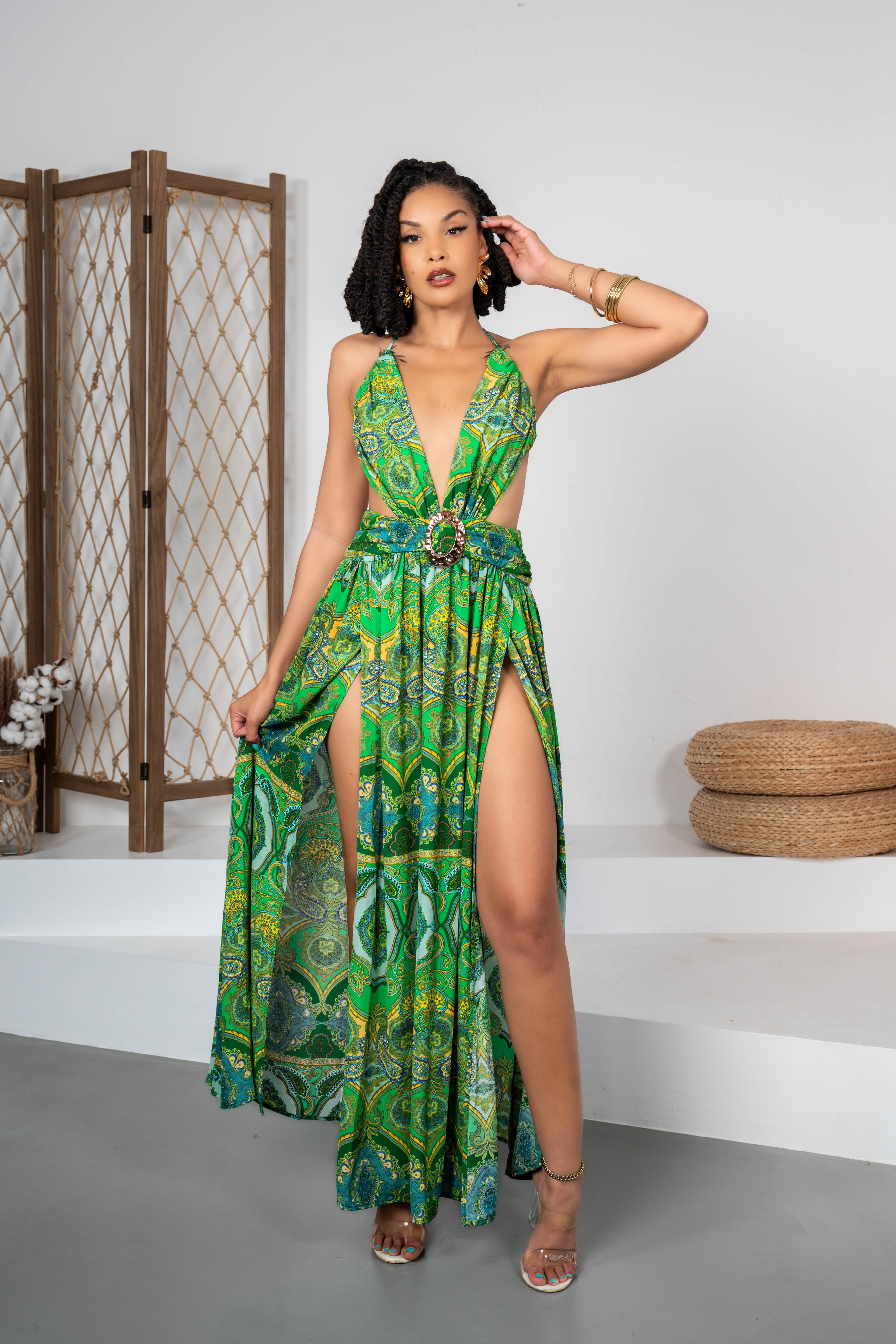 Jade Oasis - Robe émeraude fluide au décolleté plongeant
