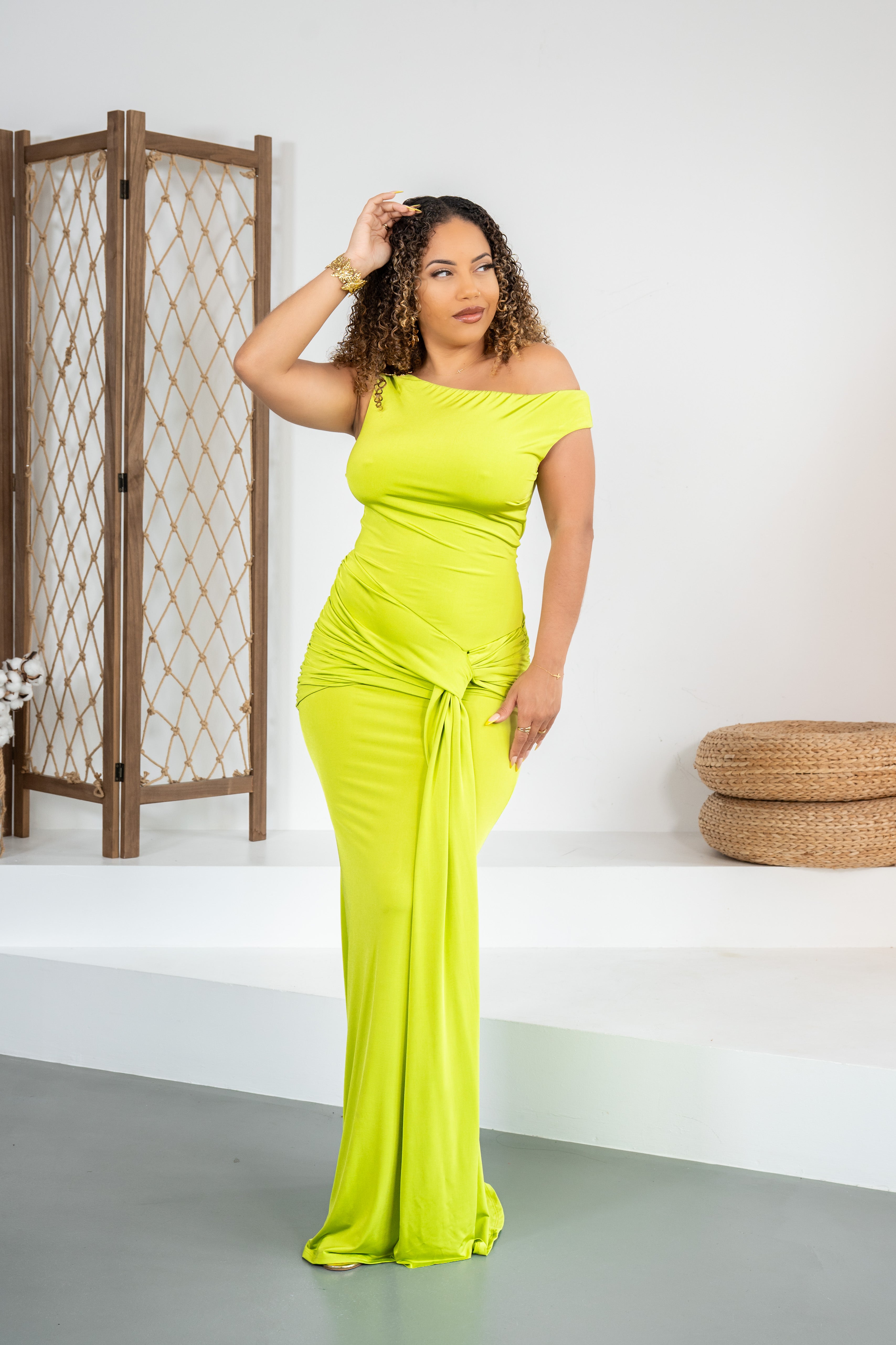 Exotic Blossom - Robe col bardot anis