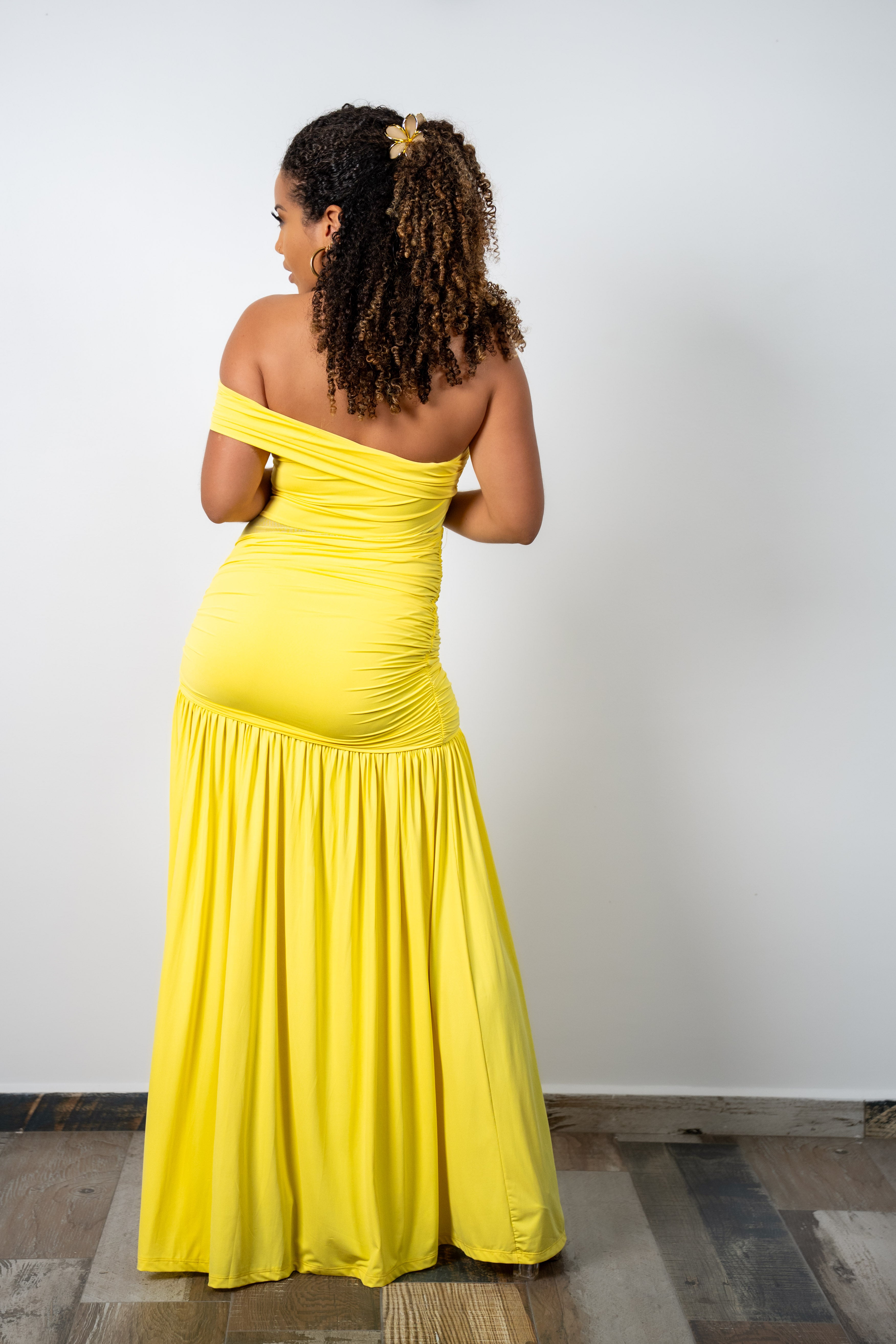 Soft Elegance - Robe longue jaune