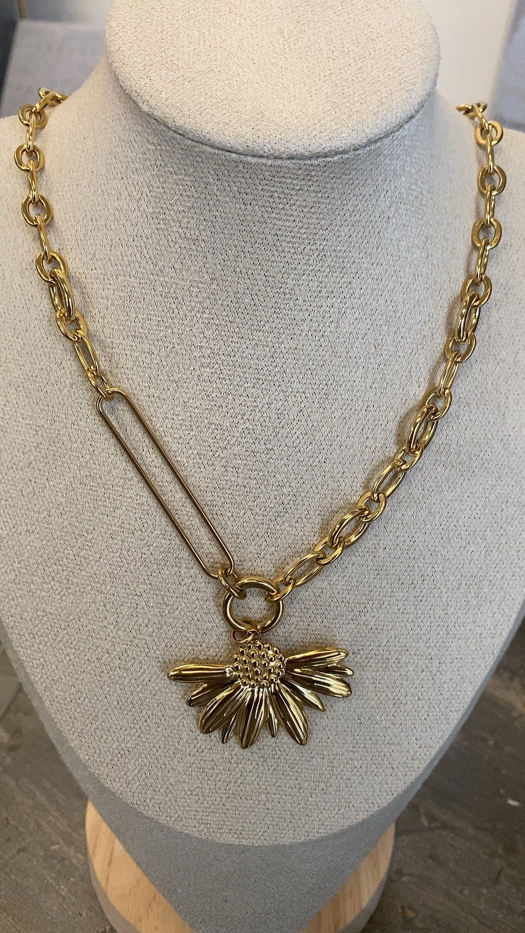 Collier GROSSE CHAÎNETTE CAMOMILLE