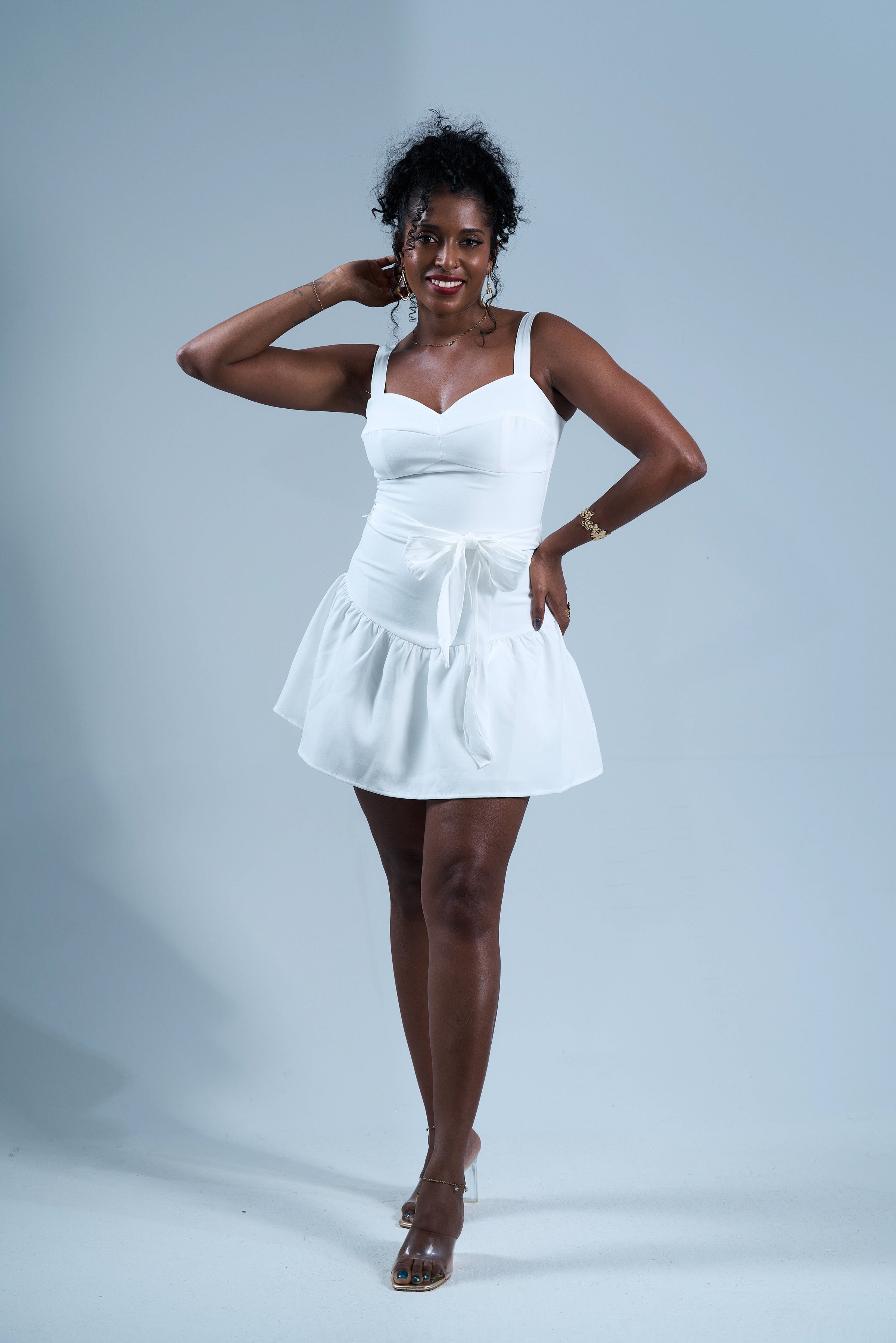 Cute and pure - Robe courte ceinturée blanche