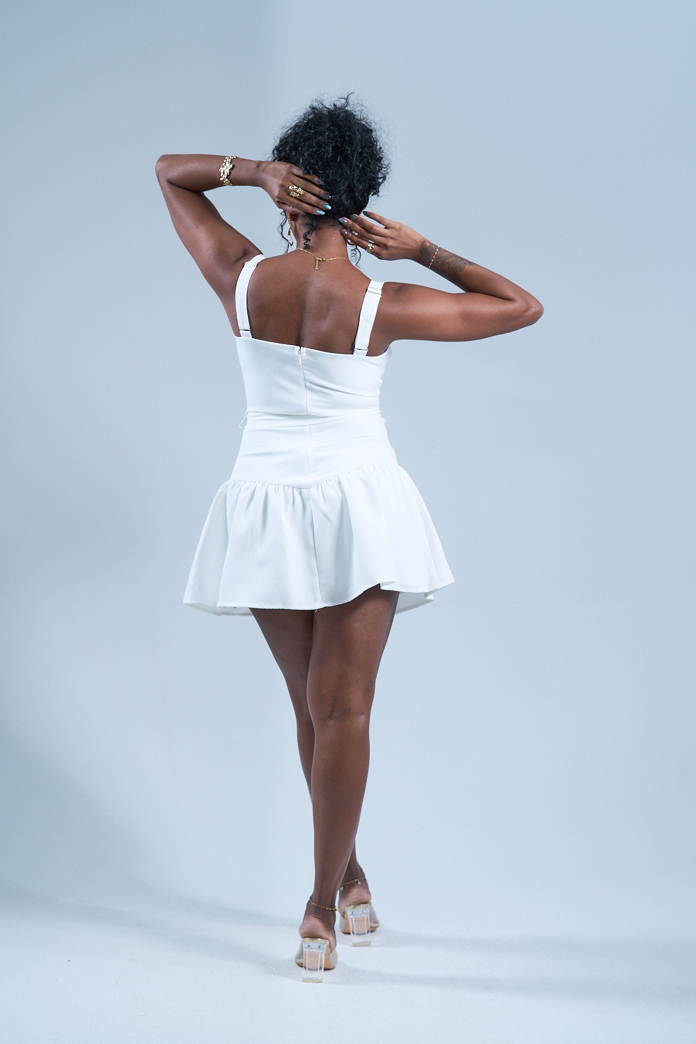 Cute and pure - Robe courte ceinturée blanche