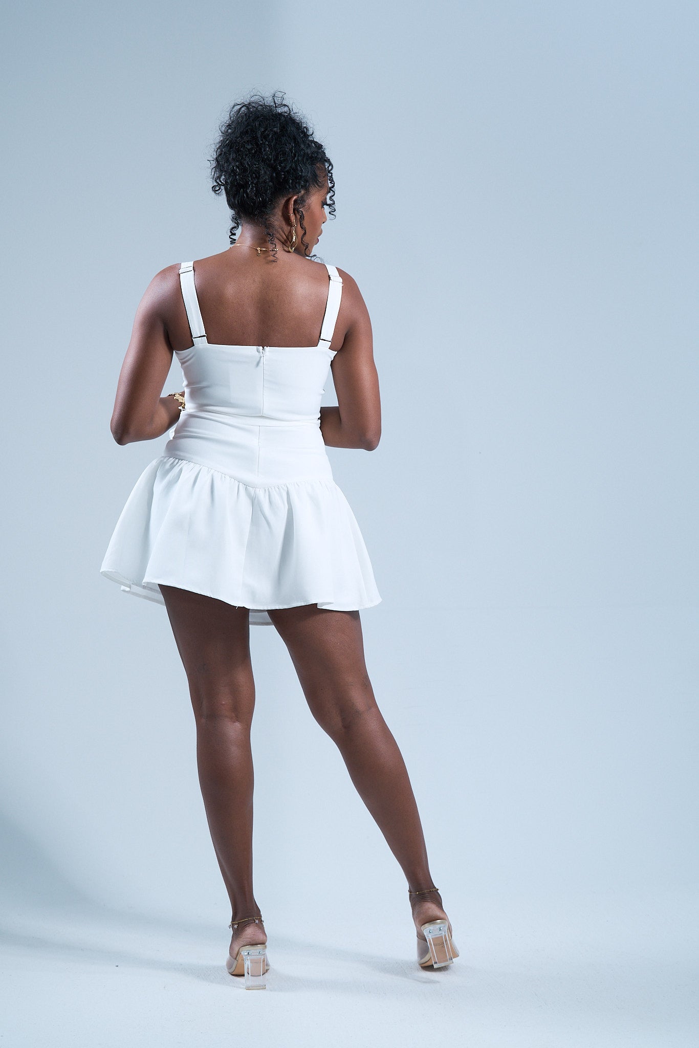 Cute and pure - Robe courte ceinturée blanche