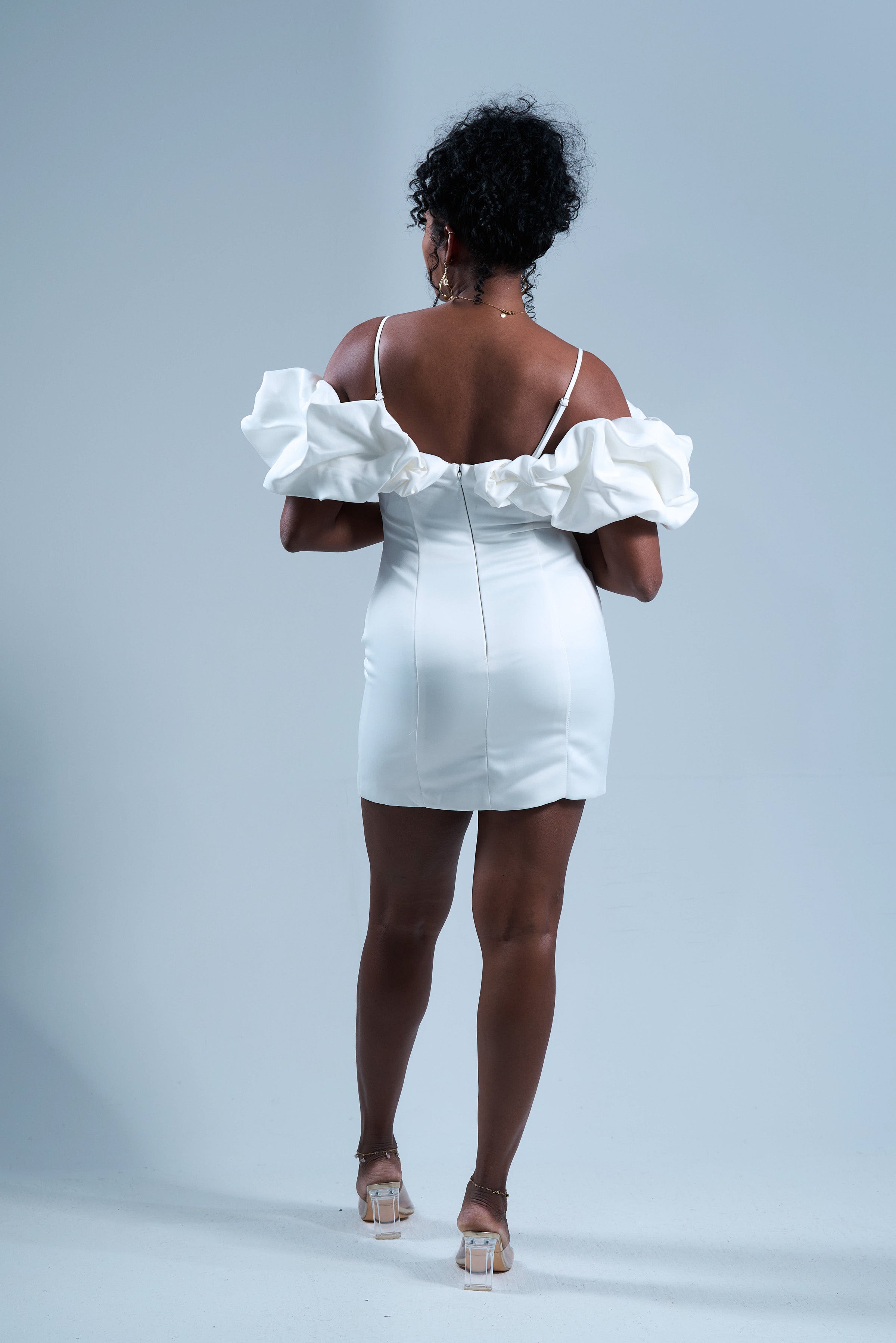 Snow Desire - Robe à col volanté