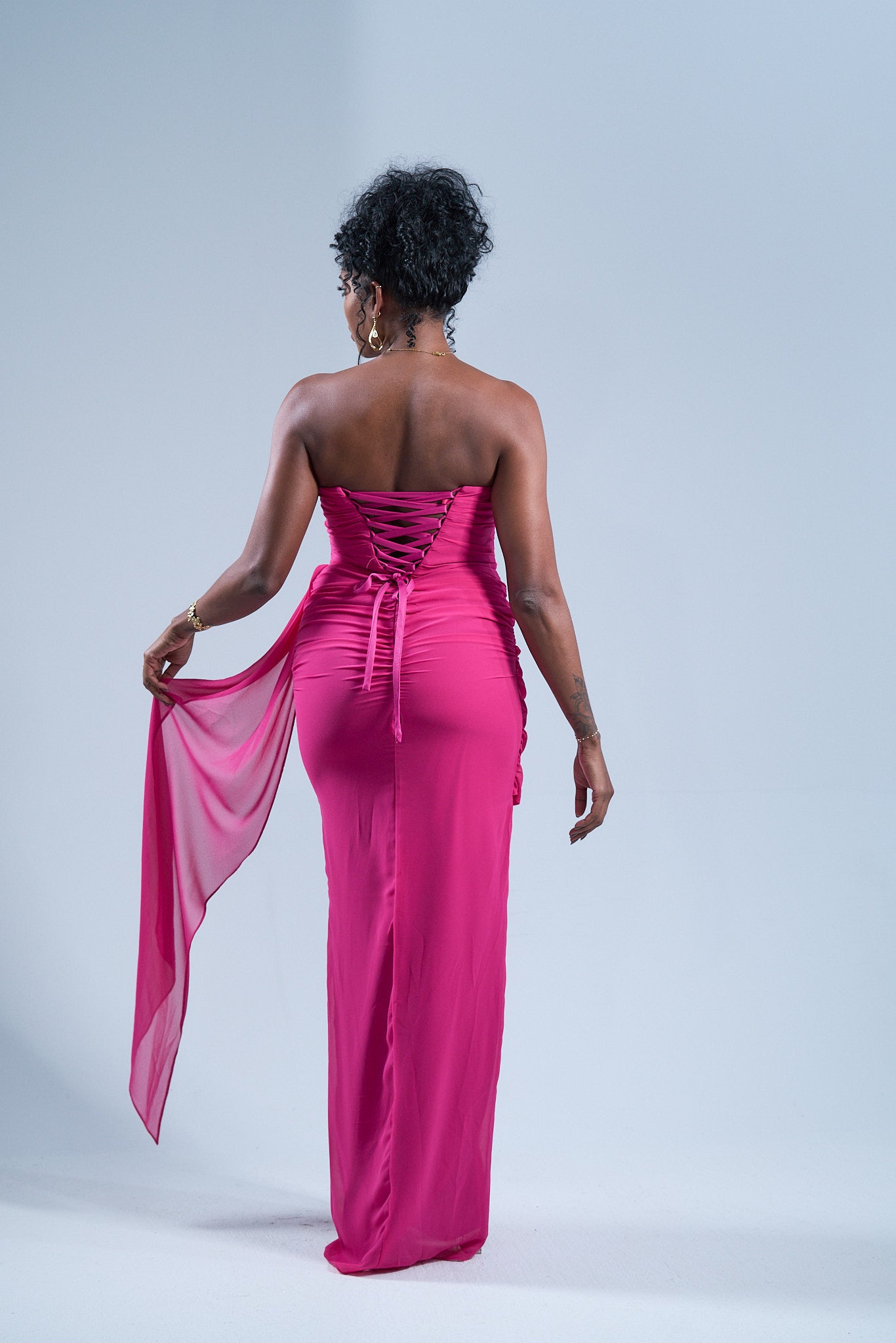 MAGENTA KISS - Longue robe drapée