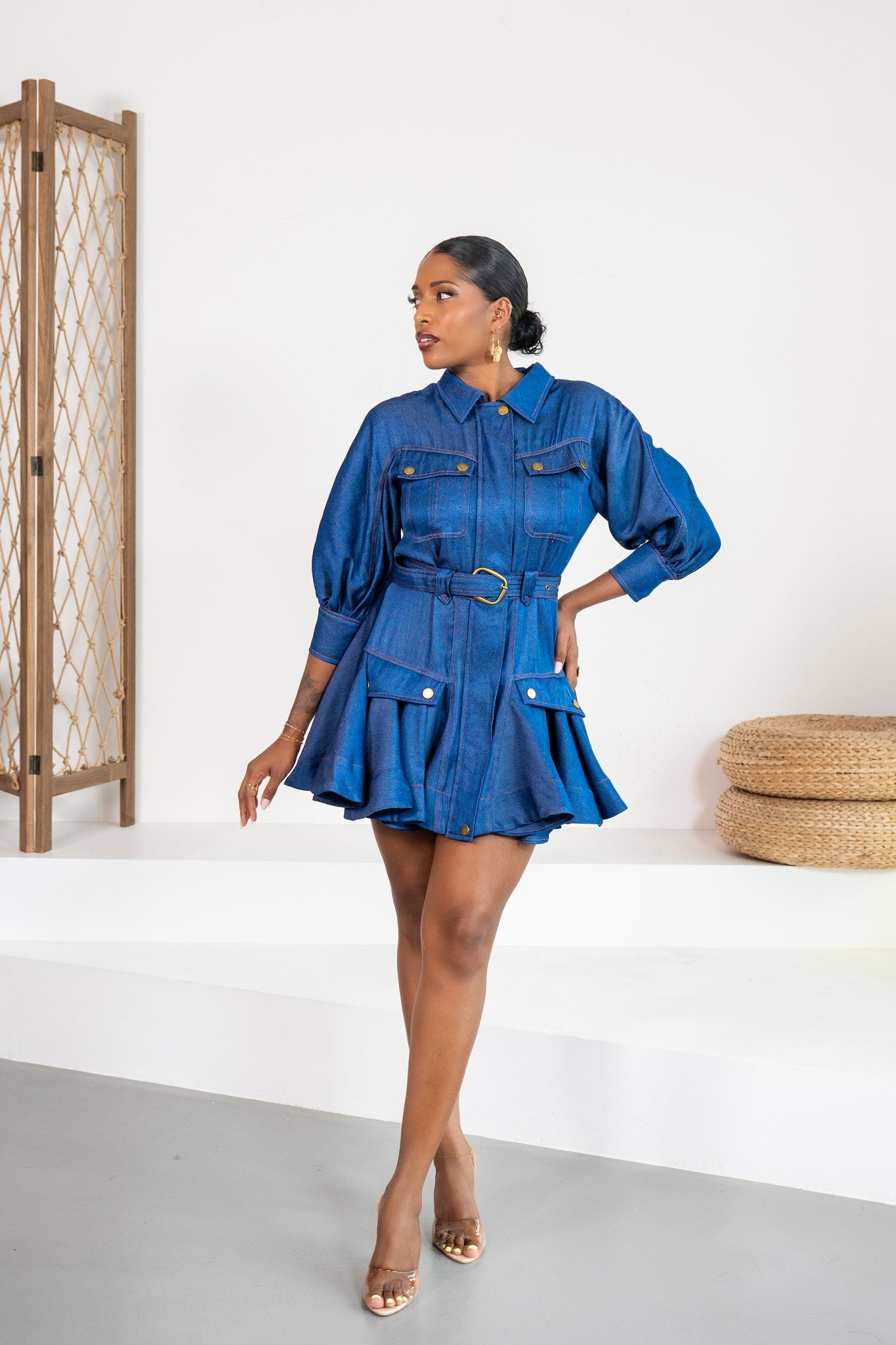 Índigo - Robe courte en jean bleu