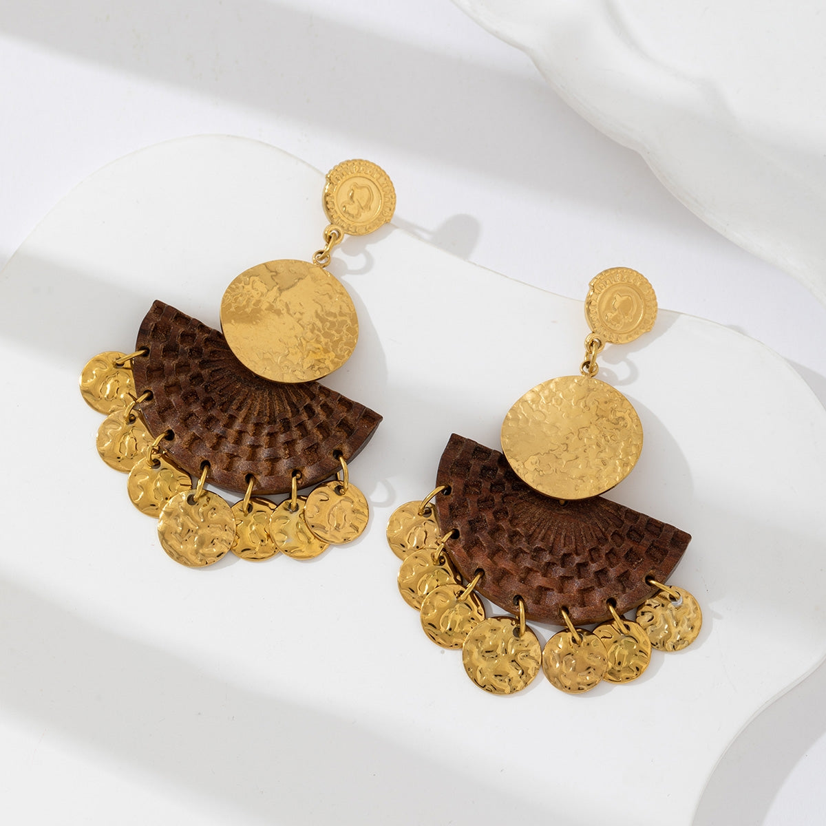 Wood & Gold -