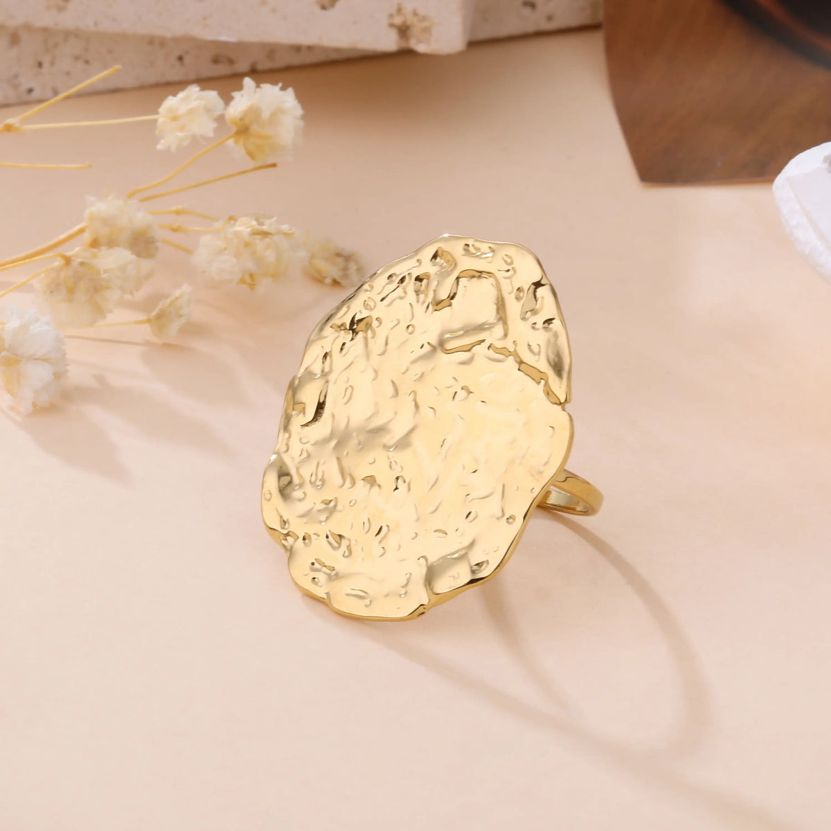 Pepita - Bague médaillon martelé doré
