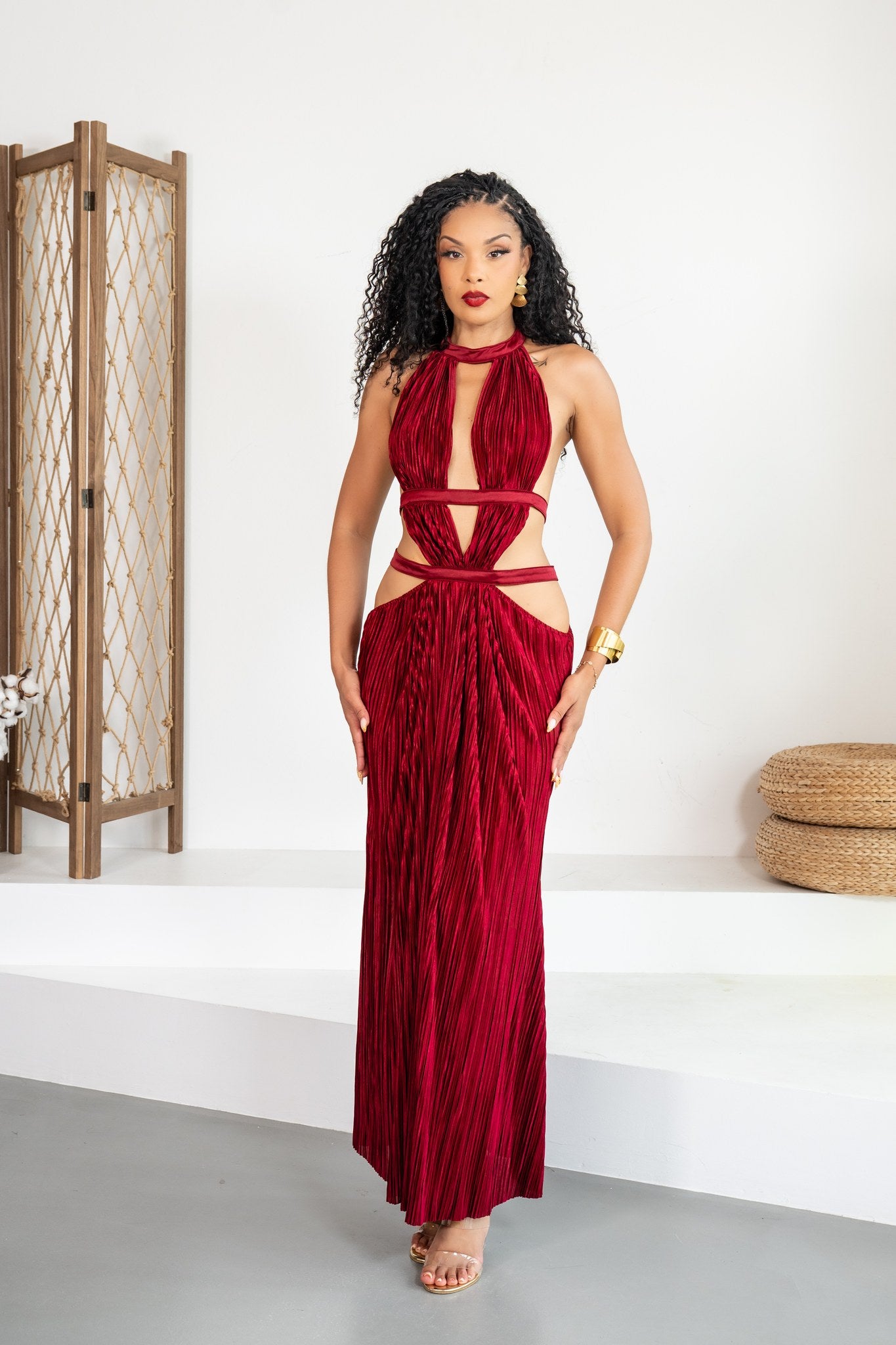 Sangría - Robe longue plissée bordeaux