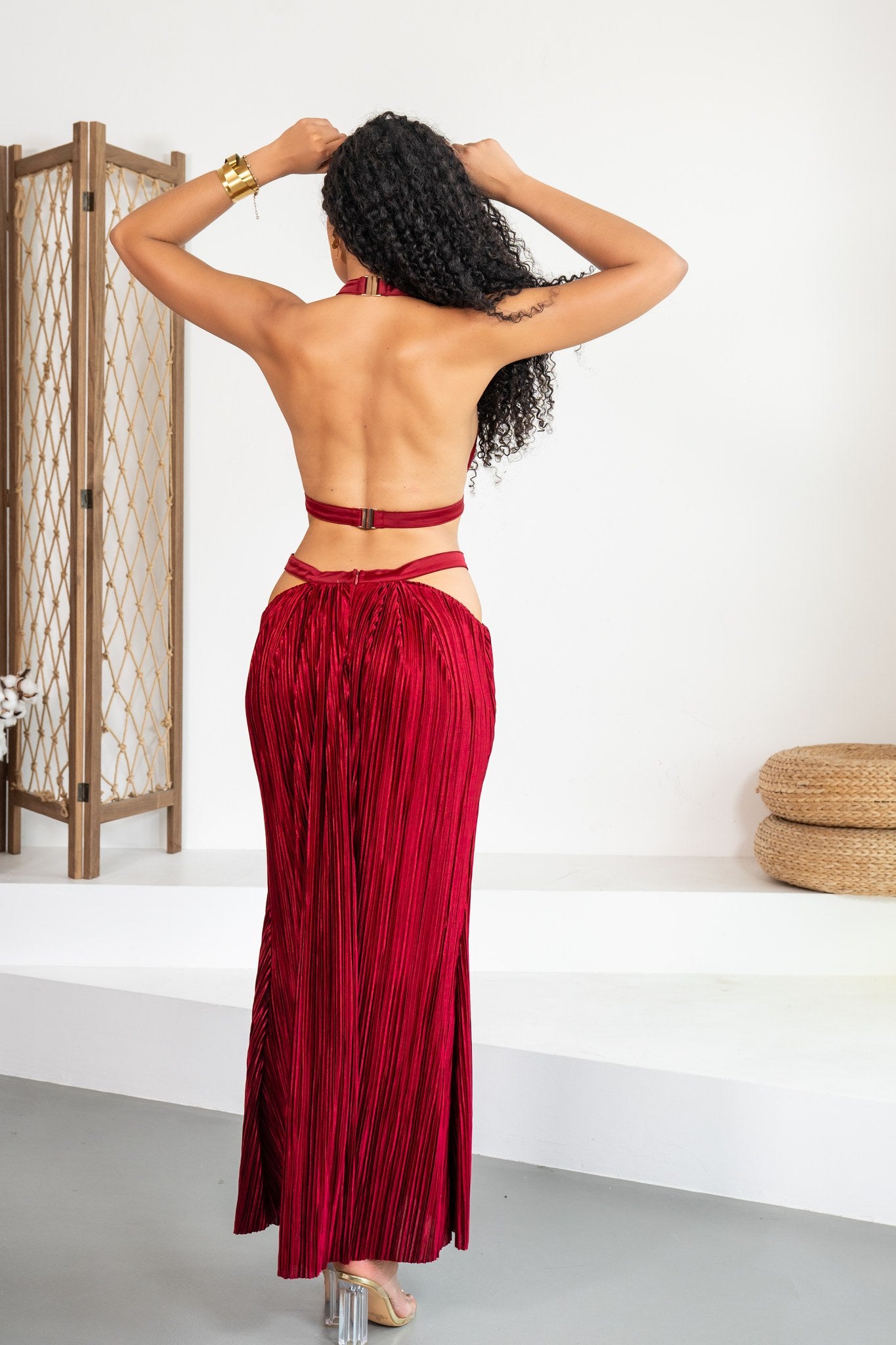 Sangría - Robe longue plissée bordeaux